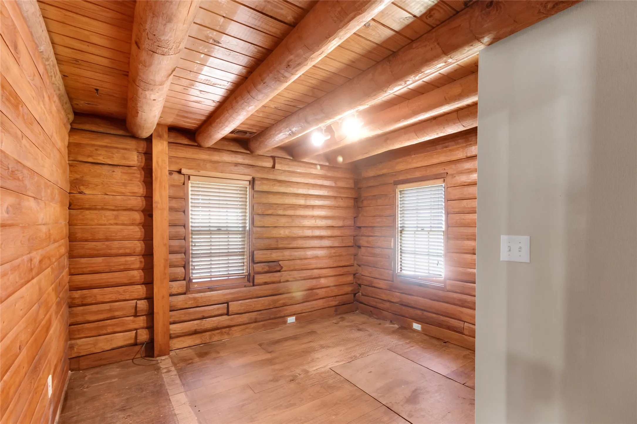 Office For Sale in Tarrant County , 100 Quest Court, Keller, Texas 76248, 0, 0, Garage spaces, 0 Sqft, built in 1985, mls#21287890, Real Estate Agent in Keller, Homes For Sale in Tarrant county, Homes For Sale in Keller, Realtor in Keller Texas, Real Estate Brokerage Independent Realty Texas, Luminita Cordes Realtor