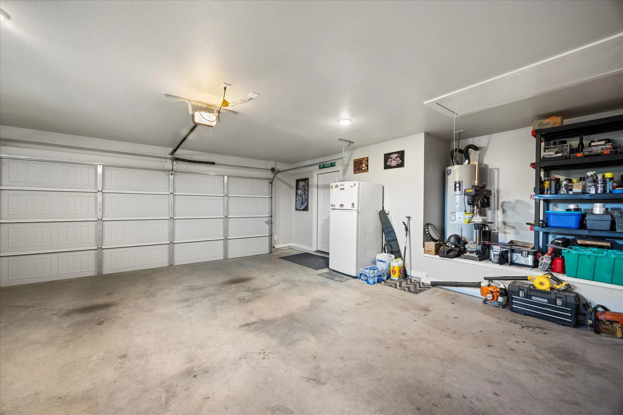 Single Family Residence For Sale in Hood County , 2507 Santiago Drive, Granbury, Texas 76048, 3 Bedroom, 2 Bathroom, 3 Garage spaces, 1,678 Sqft, built in 2021, mls#21294935, Real Estate Agent in Granbury, Homes For Sale in Hood county, Homes For Sale in Granbury, Realtor in Granbury Texas, Real Estate Brokerage Independent Realty Texas, Luminita Cordes Realtor