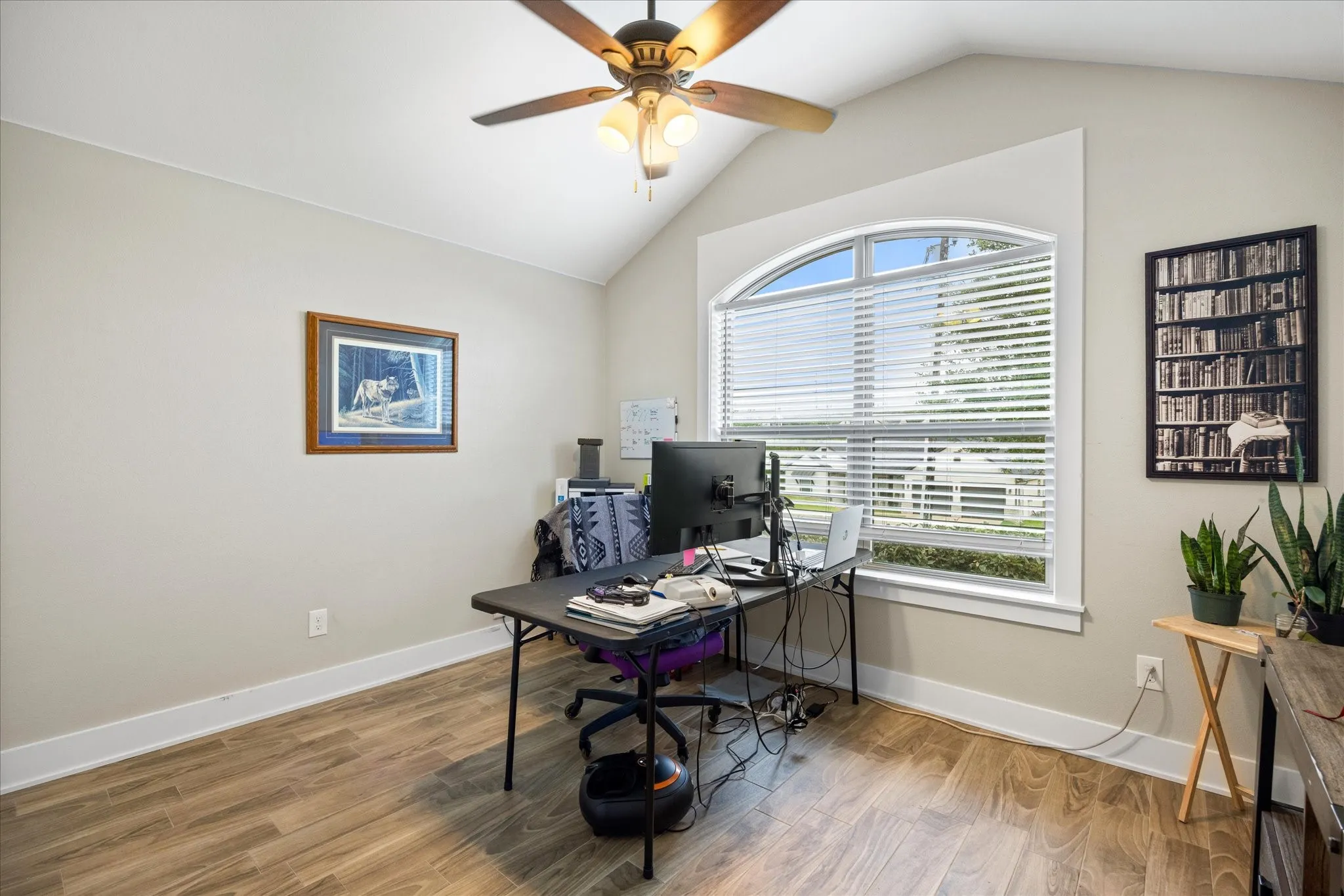 Single Family Residence For Sale in Hood County , 2507 Santiago Drive, Granbury, Texas 76048, 3 Bedroom, 2 Bathroom, 3 Garage spaces, 1,678 Sqft, built in 2021, mls#21294935, Real Estate Agent in Granbury, Homes For Sale in Hood county, Homes For Sale in Granbury, Realtor in Granbury Texas, Real Estate Brokerage Independent Realty Texas, Luminita Cordes Realtor