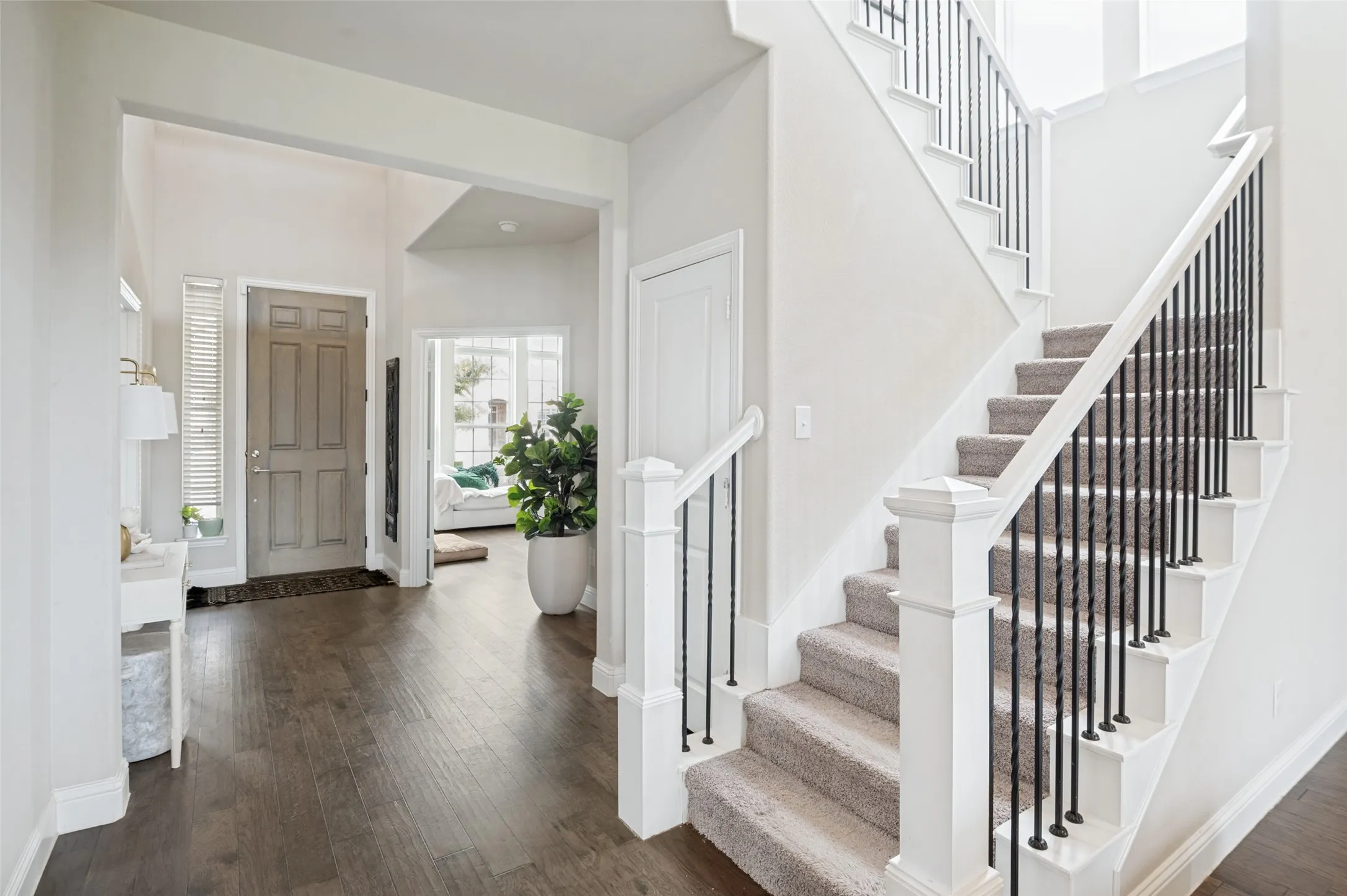 Single Family Residence For Sale in Denton County , 1720 Ordonez Drive, Little Elm, Texas 75068, 4 Bedroom, 4 Bathroom, 3 Garage spaces, 3,529 Sqft, built in 2021, mls#21296975, Real Estate Agent in Little Elm, Homes For Sale in Denton county, Homes For Sale in Little Elm, Realtor in Little Elm Texas, Real Estate Brokerage Independent Realty Texas, Luminita Cordes Realtor