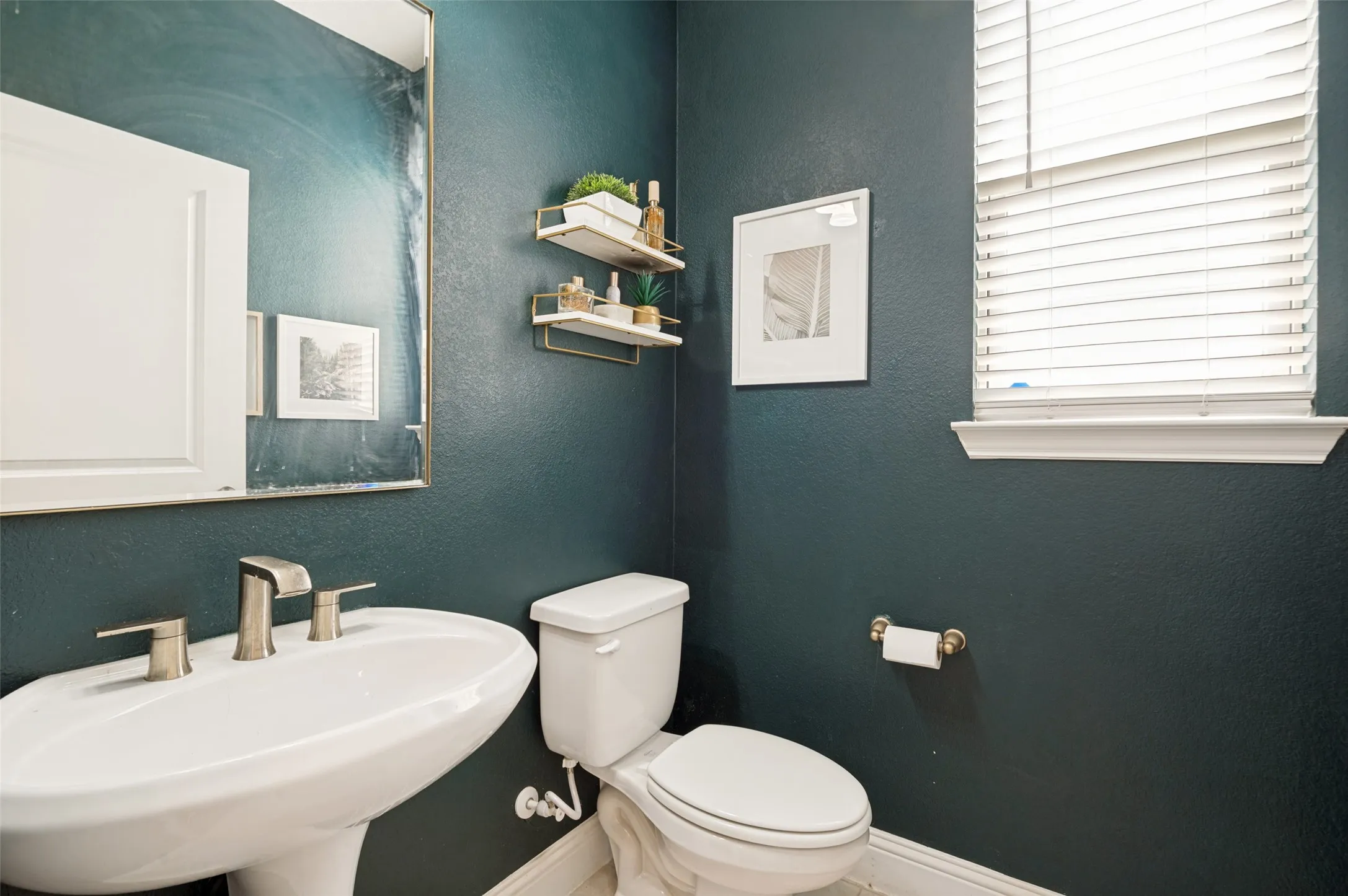 Single Family Residence For Sale in Denton County , 1720 Ordonez Drive, Little Elm, Texas 75068, 4 Bedroom, 4 Bathroom, 3 Garage spaces, 3,529 Sqft, built in 2021, mls#21296975, Real Estate Agent in Little Elm, Homes For Sale in Denton county, Homes For Sale in Little Elm, Realtor in Little Elm Texas, Real Estate Brokerage Independent Realty Texas, Luminita Cordes Realtor