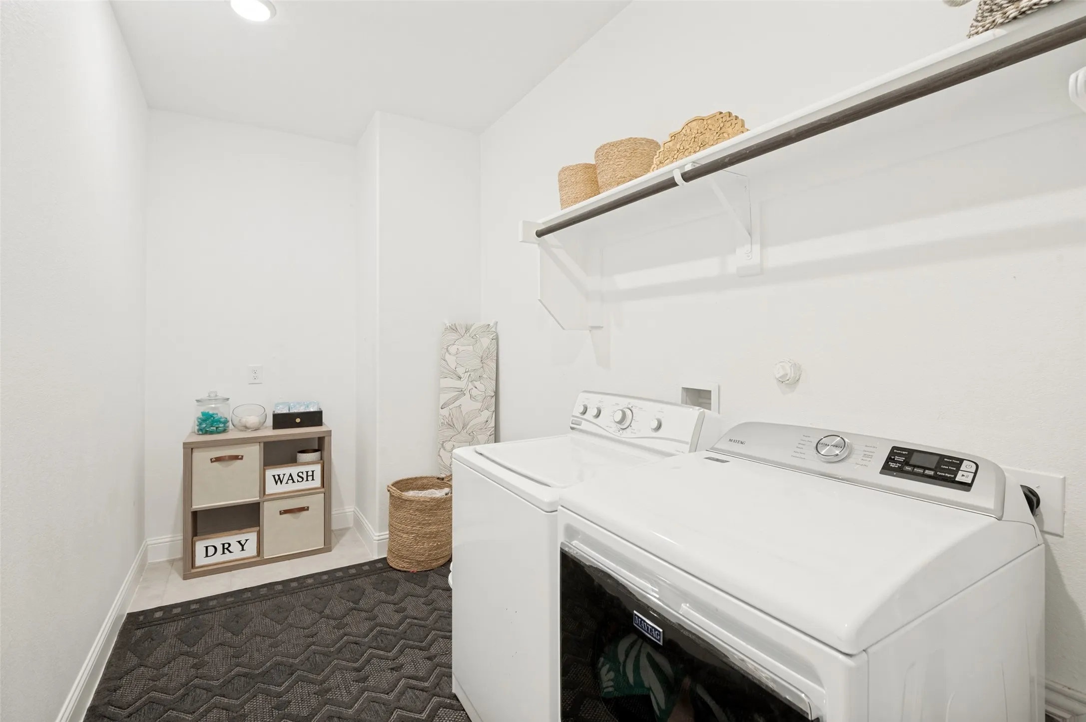 Single Family Residence For Sale in Denton County , 1720 Ordonez Drive, Little Elm, Texas 75068, 4 Bedroom, 4 Bathroom, 3 Garage spaces, 3,529 Sqft, built in 2021, mls#21296975, Real Estate Agent in Little Elm, Homes For Sale in Denton county, Homes For Sale in Little Elm, Realtor in Little Elm Texas, Real Estate Brokerage Independent Realty Texas, Luminita Cordes Realtor