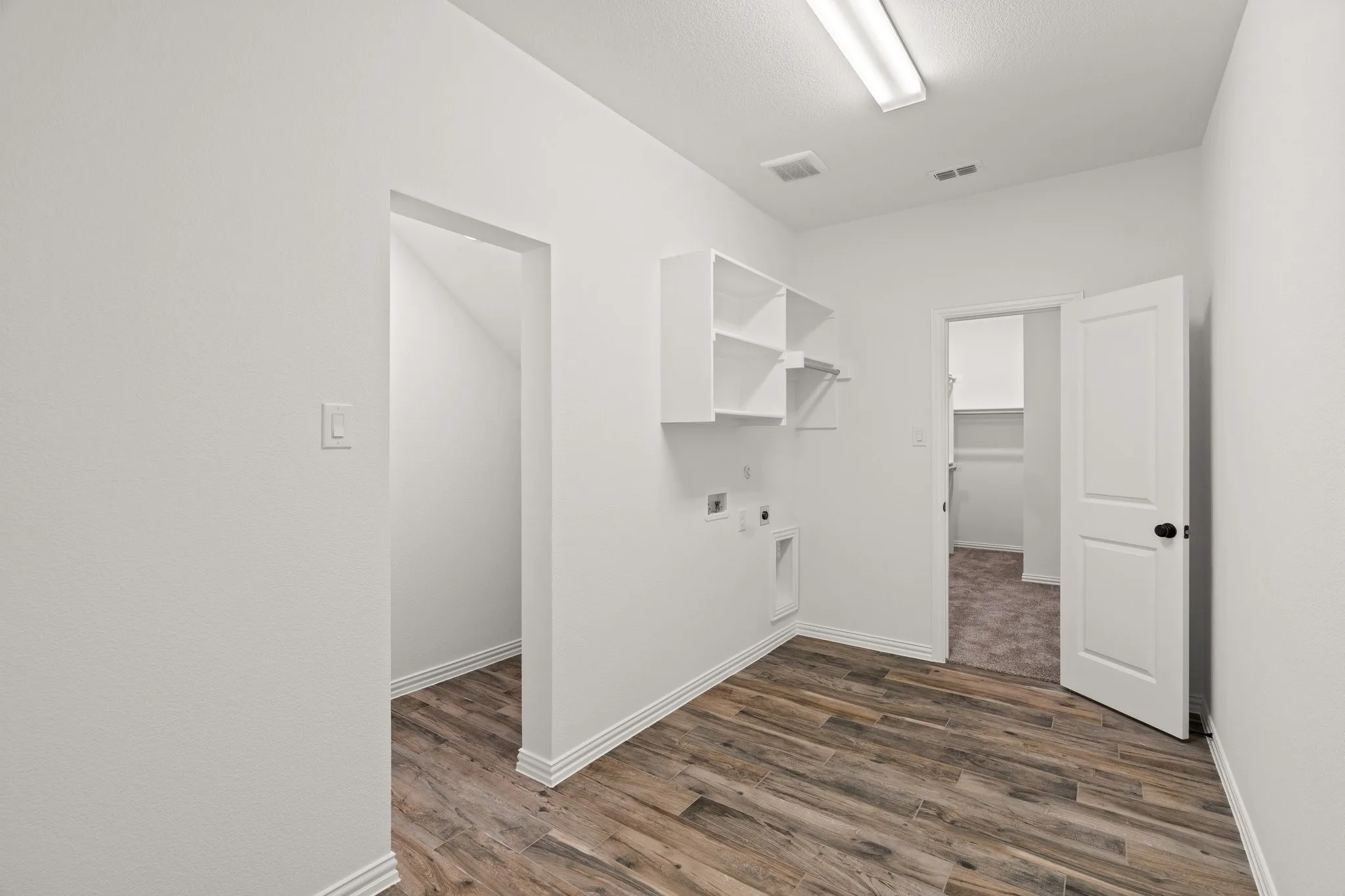 Single Family Residence For Sale in Ellis County , 430 Paradise Ridge Drive, Waxahachie, Texas 75167, 4 Bedroom, 3 Bathroom, 3 Garage spaces, 3,233 Sqft, built in 2026, mls#21297099, Real Estate Agent in Waxahachie, Homes For Sale in Ellis county, Homes For Sale in Waxahachie, Realtor in Waxahachie Texas, Real Estate Brokerage Independent Realty Texas, Luminita Cordes Realtor