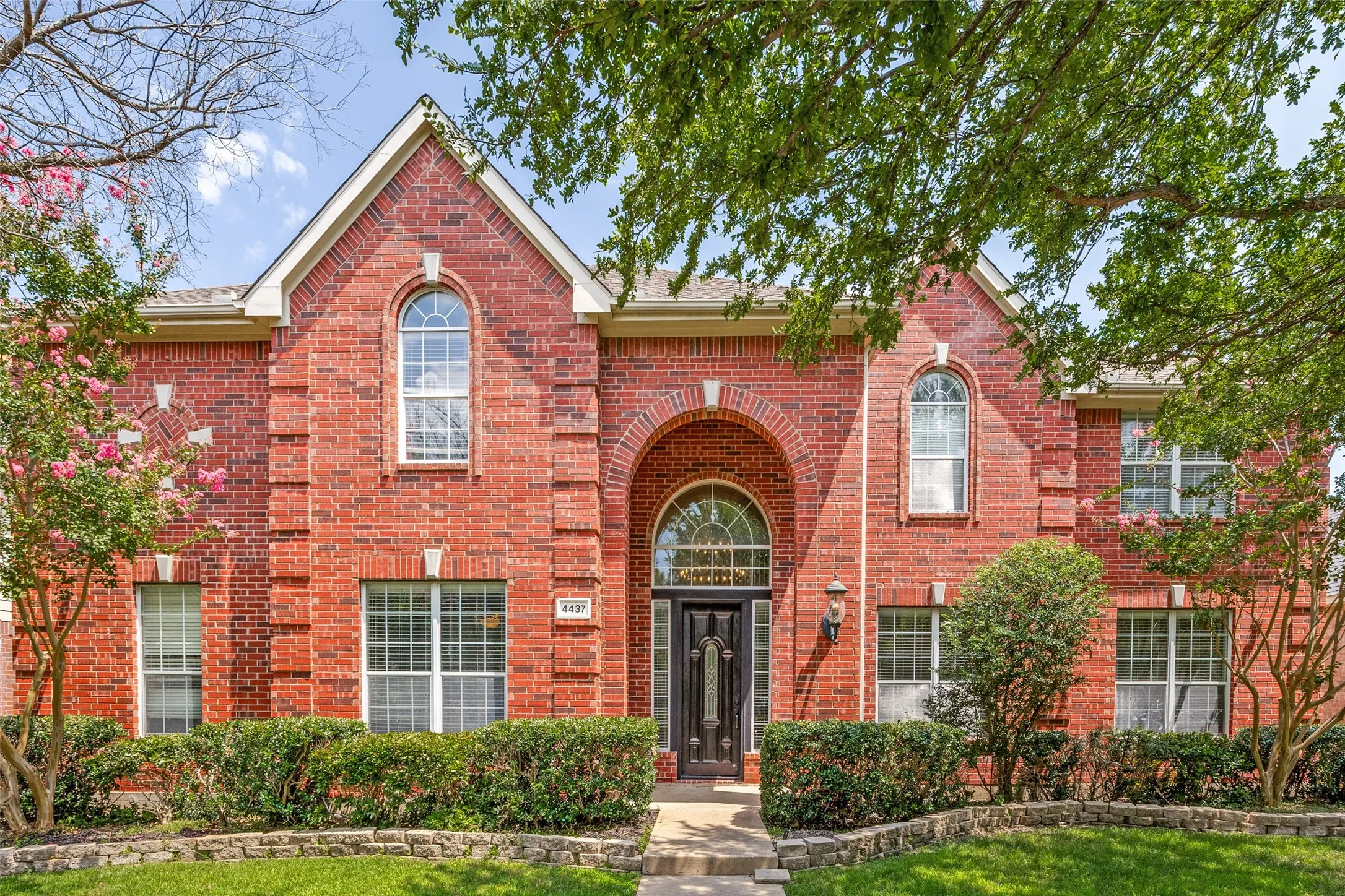 Single Family Residence For Sale in Collin County , 4437 Red Barn Drive, Richardson, Texas 75082, 5 Bedroom, 4 Bathroom, 3 Garage spaces, 4,069 Sqft, built in 2001, mls#21294642, Real Estate Agent in Richardson, Homes For Sale in Collin county, Homes For Sale in Richardson, Realtor in Richardson Texas, Real Estate Brokerage Independent Realty Texas, Luminita Cordes Realtor