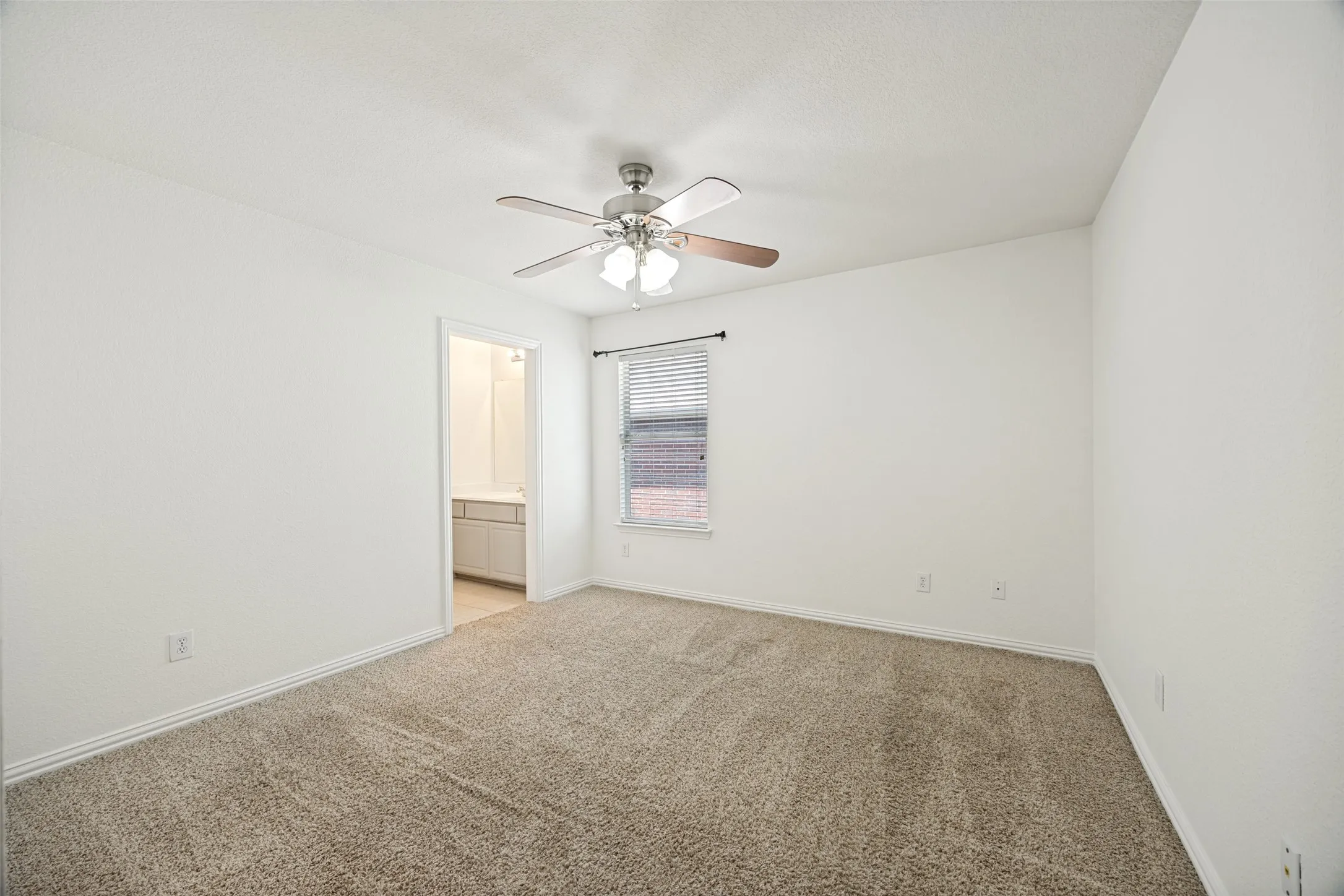 Single Family Residence For Sale in Collin County , 4437 Red Barn Drive, Richardson, Texas 75082, 5 Bedroom, 4 Bathroom, 3 Garage spaces, 4,069 Sqft, built in 2001, mls#21294642, Real Estate Agent in Richardson, Homes For Sale in Collin county, Homes For Sale in Richardson, Realtor in Richardson Texas, Real Estate Brokerage Independent Realty Texas, Luminita Cordes Realtor