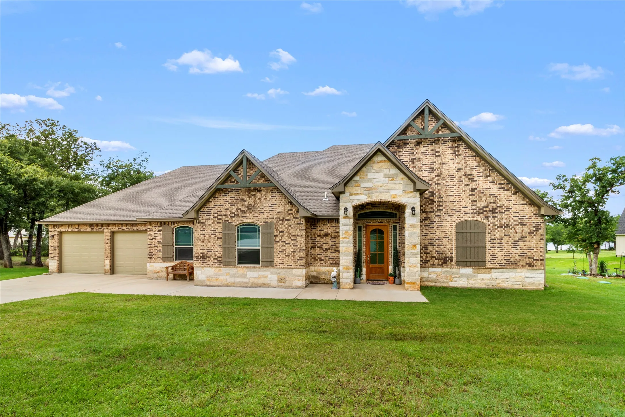 Single Family Residence For Sale in Leon County , 450 County Road 3674, Marquez, Texas 77865, 3 Bedroom, 3 Bathroom, 2 Garage spaces, 2,598 Sqft, built in 2023, Price $975,000, mls#21296555, Real Estate Agent in Marquez, Homes For Sale in Leon county, Homes For Sale in Marquez, Realtor in Marquez Texas, Real Estate Brokerage Independent Realty Texas, Luminita Cordes Realtor