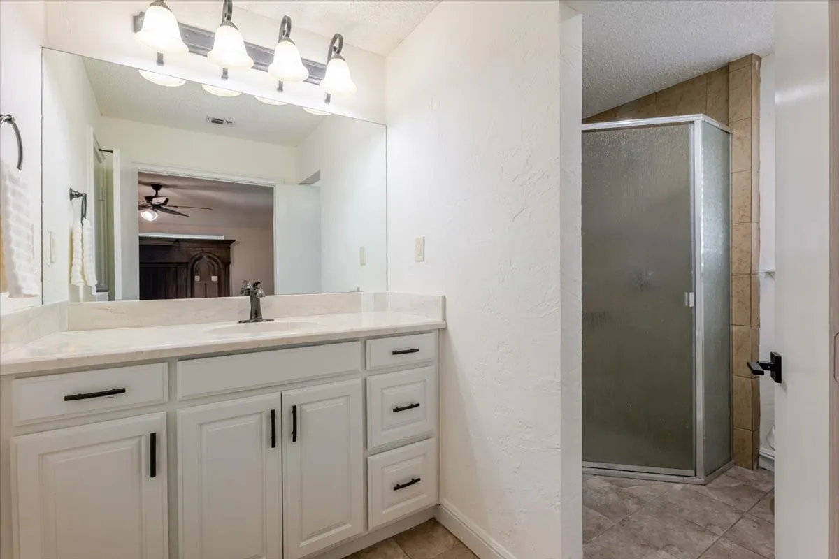 Farm For Sale in Parker County , 606 Grindstone Road, Brock, Texas 76087, 3 Bedroom, 2 Bathroom, 2 Garage spaces, 2,281 Sqft, built in 1978, Price $1,095,000, mls#21296419, Real Estate Agent in Brock, Homes For Sale in Parker county, Homes For Sale in Brock, Realtor in Brock Texas, Real Estate Brokerage Independent Realty Texas, Luminita Cordes Realtor