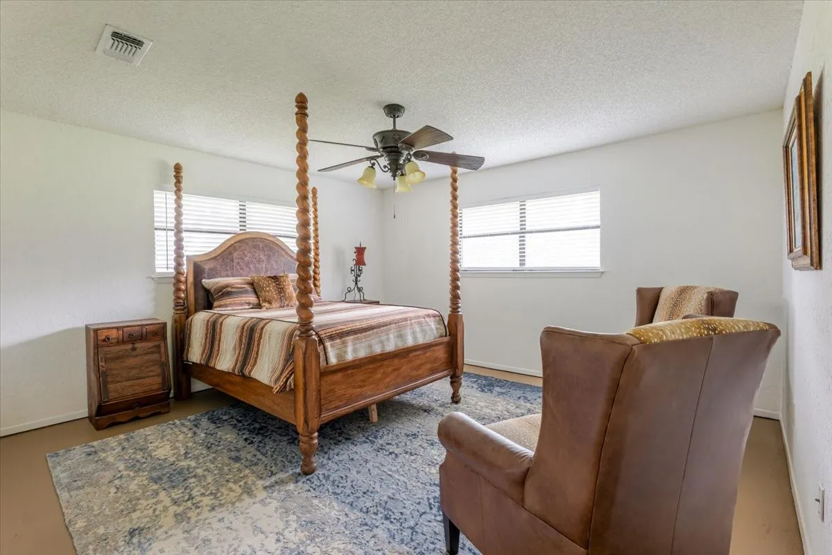 Farm For Sale in Parker County , 606 Grindstone Road, Brock, Texas 76087, 3 Bedroom, 2 Bathroom, 2 Garage spaces, 2,281 Sqft, built in 1978, Price $1,095,000, mls#21296419, Real Estate Agent in Brock, Homes For Sale in Parker county, Homes For Sale in Brock, Realtor in Brock Texas, Real Estate Brokerage Independent Realty Texas, Luminita Cordes Realtor