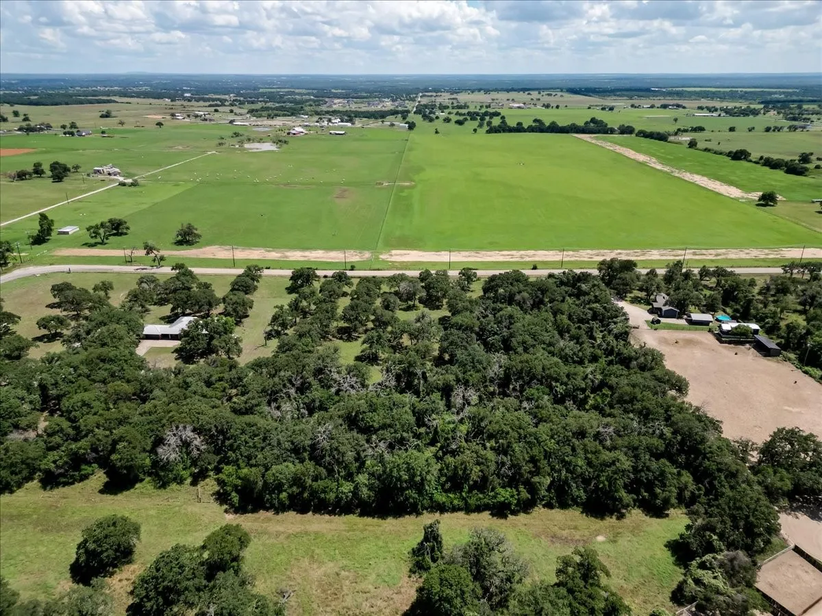 Farm For Sale in Parker County , 606 Grindstone Road, Brock, Texas 76087, 3 Bedroom, 2 Bathroom, 2 Garage spaces, 2,281 Sqft, built in 1978, Price $1,095,000, mls#21296419, Real Estate Agent in Brock, Homes For Sale in Parker county, Homes For Sale in Brock, Realtor in Brock Texas, Real Estate Brokerage Independent Realty Texas, Luminita Cordes Realtor