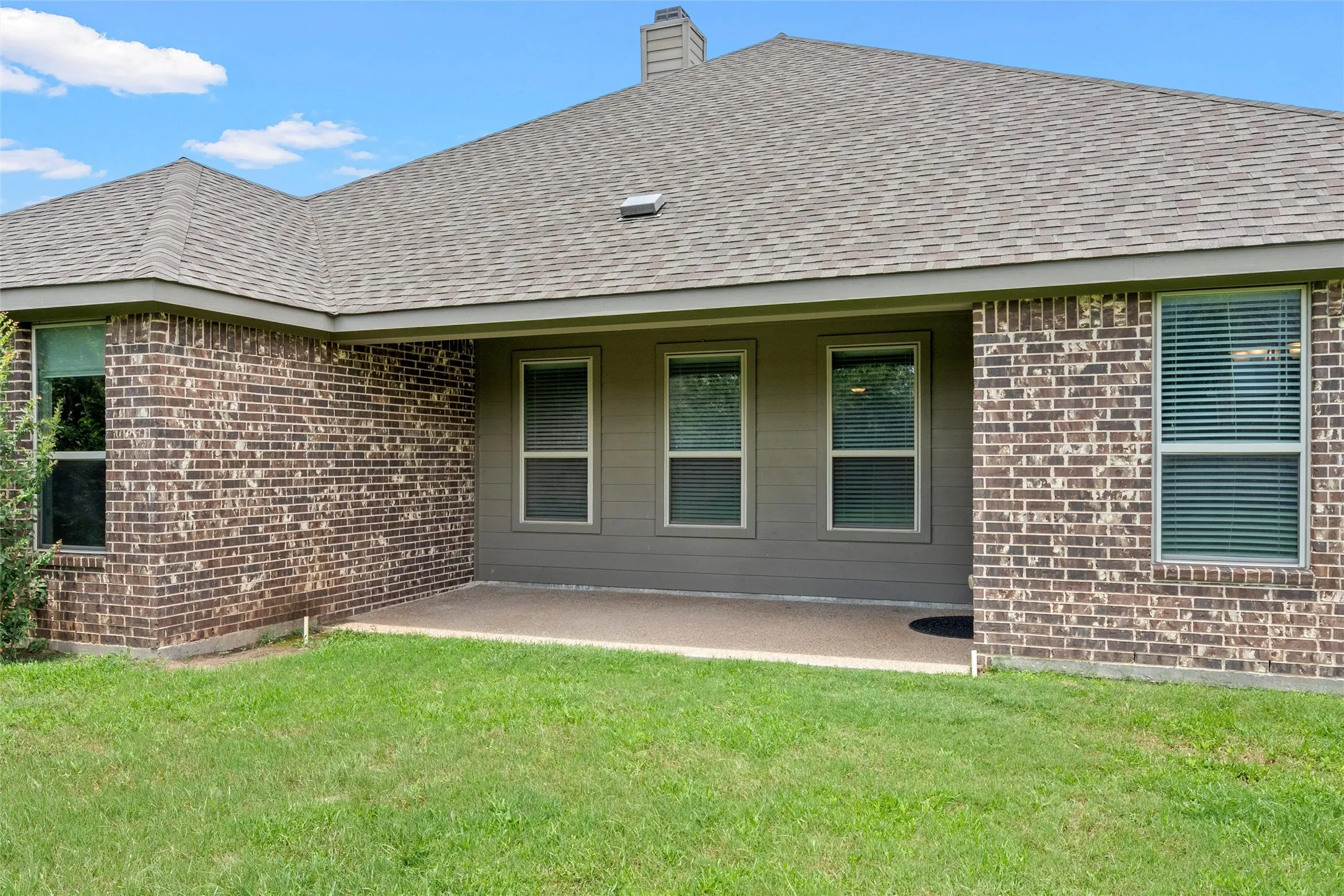 Single Family Residence For Sale in Mc Lennan County , 1093 Hesselridge Drive, Hewitt, Texas 76643, 4 Bedroom, 3 Bathroom, 2 Garage spaces, 2,676 Sqft, built in 2018, mls#21295141, Real Estate Agent in Hewitt, Homes For Sale in Mc Lennan county, Homes For Sale in Hewitt, Realtor in Hewitt Texas, Real Estate Brokerage Independent Realty Texas, Luminita Cordes Realtor
