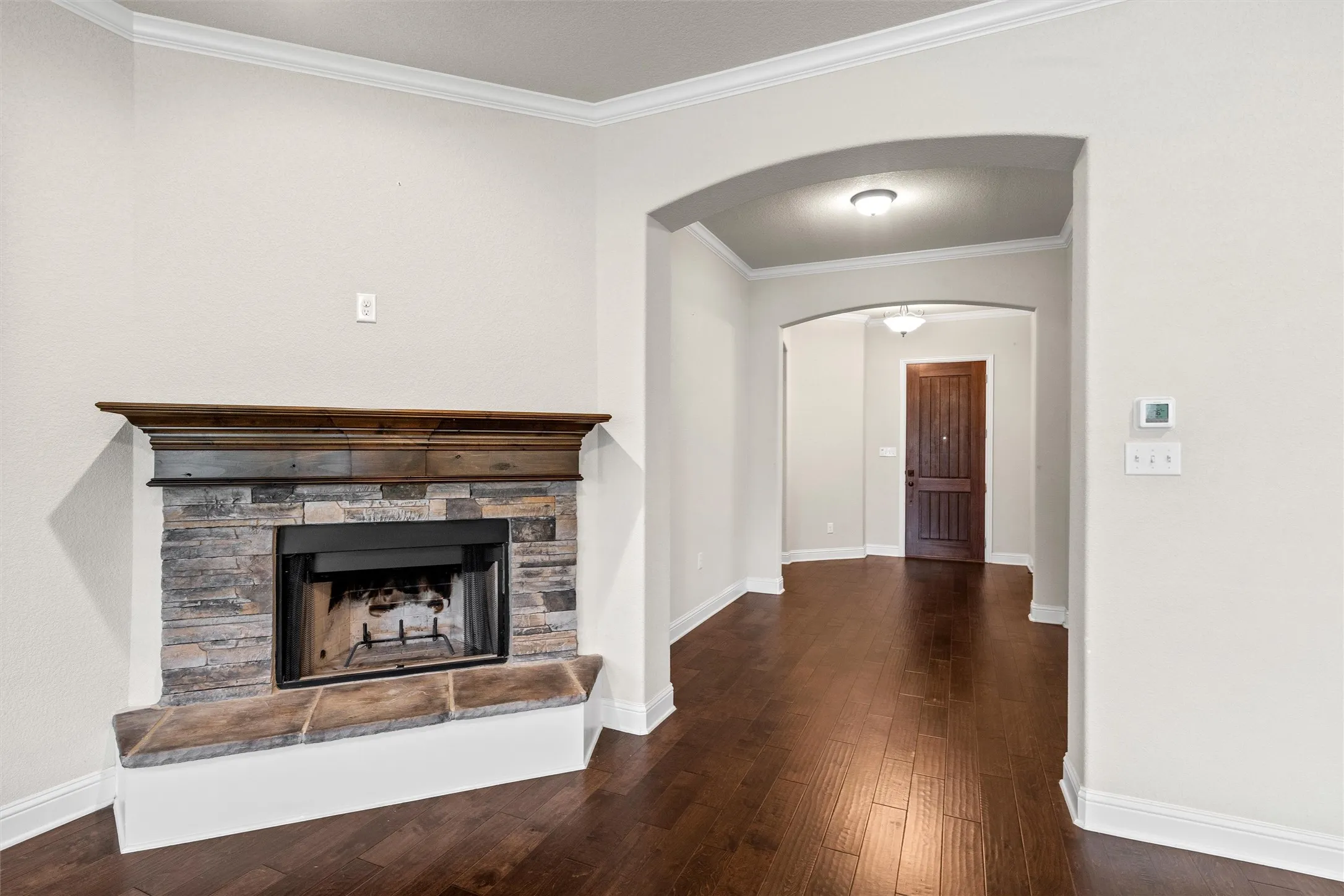 Single Family Residence For Sale in Mc Lennan County , 1093 Hesselridge Drive, Hewitt, Texas 76643, 4 Bedroom, 3 Bathroom, 2 Garage spaces, 2,676 Sqft, built in 2018, mls#21295141, Real Estate Agent in Hewitt, Homes For Sale in Mc Lennan county, Homes For Sale in Hewitt, Realtor in Hewitt Texas, Real Estate Brokerage Independent Realty Texas, Luminita Cordes Realtor