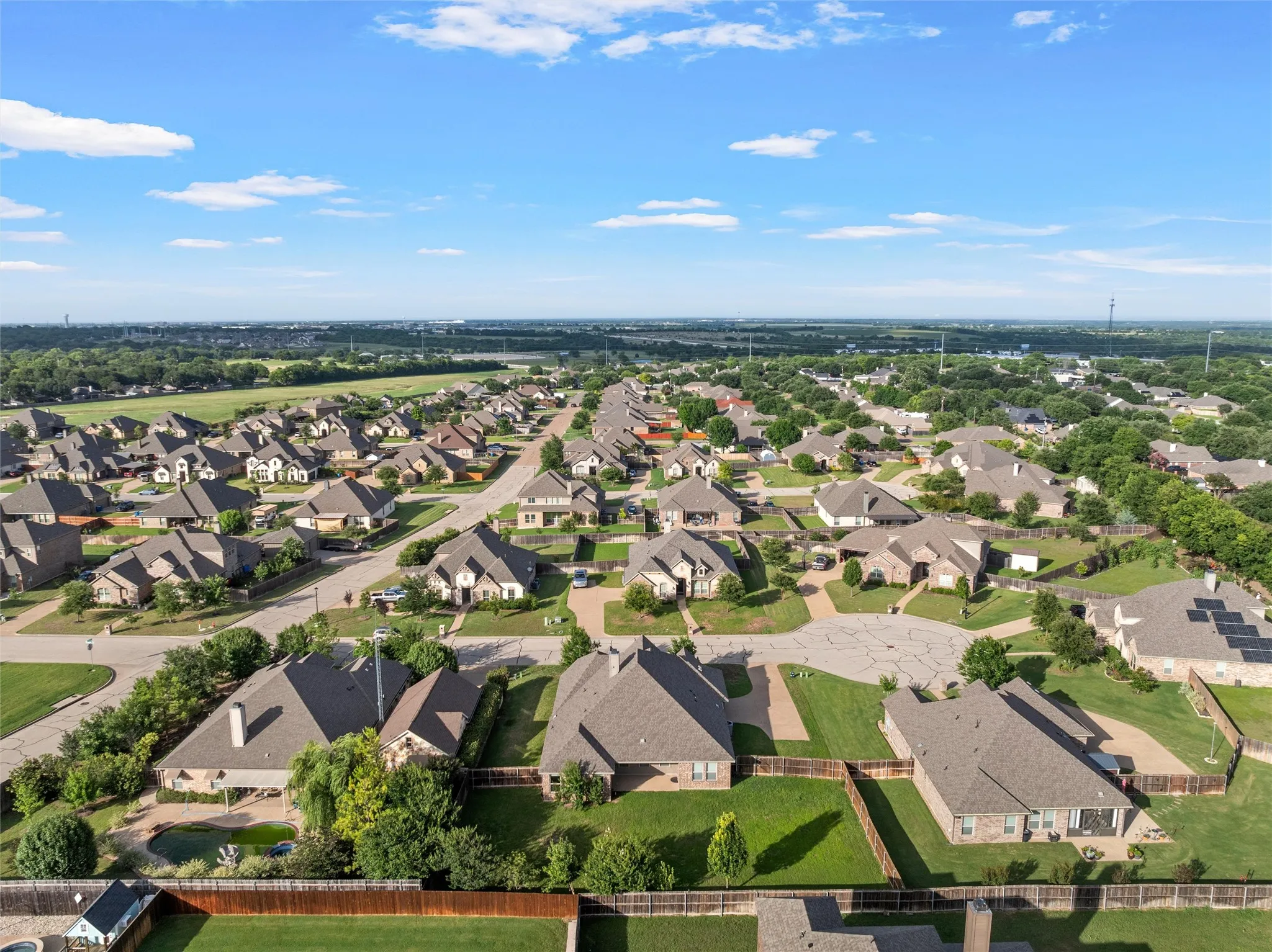 Single Family Residence For Sale in Mc Lennan County , 1093 Hesselridge Drive, Hewitt, Texas 76643, 4 Bedroom, 3 Bathroom, 2 Garage spaces, 2,676 Sqft, built in 2018, mls#21295141, Real Estate Agent in Hewitt, Homes For Sale in Mc Lennan county, Homes For Sale in Hewitt, Realtor in Hewitt Texas, Real Estate Brokerage Independent Realty Texas, Luminita Cordes Realtor