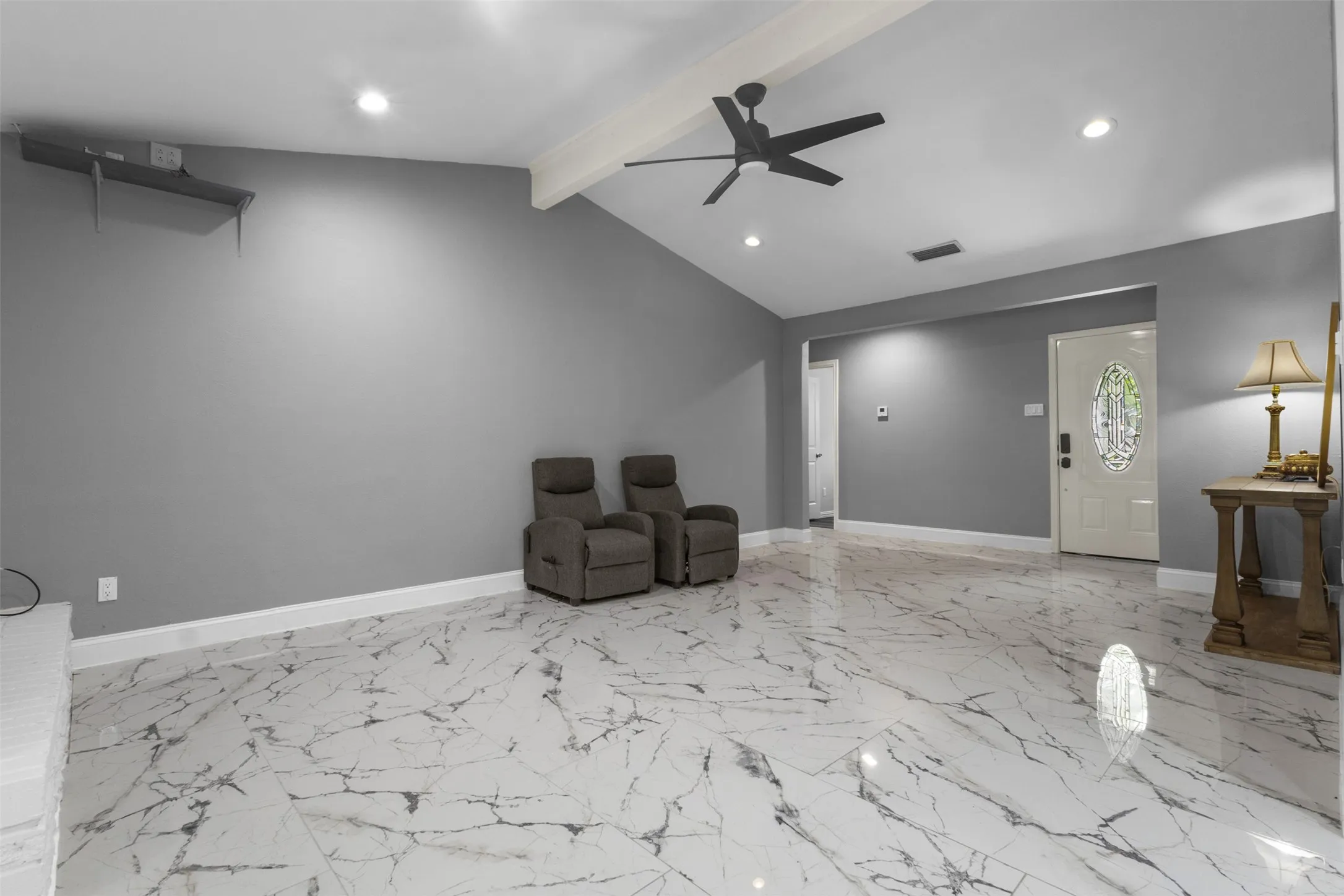 Single Family Residence For Sale in Dallas County , 1065 Sunset Circle, Garland, Texas 75040, 4 Bedroom, 4 Bathroom, 1 Garage spaces, 1,285 Sqft, built in 1972, mls#21293313, Real Estate Agent in Garland, Homes For Sale in Dallas county, Homes For Sale in Garland, Realtor in Garland Texas, Real Estate Brokerage Independent Realty Texas, Luminita Cordes Realtor