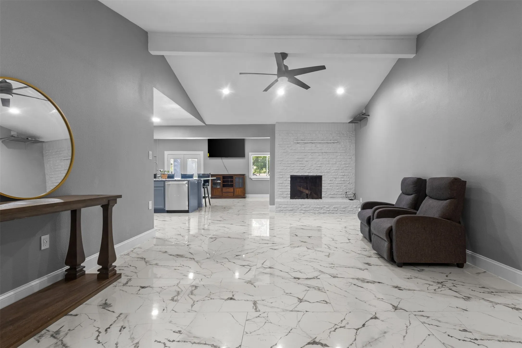 Single Family Residence For Sale in Dallas County , 1065 Sunset Circle, Garland, Texas 75040, 4 Bedroom, 4 Bathroom, 1 Garage spaces, 1,285 Sqft, built in 1972, mls#21293313, Real Estate Agent in Garland, Homes For Sale in Dallas county, Homes For Sale in Garland, Realtor in Garland Texas, Real Estate Brokerage Independent Realty Texas, Luminita Cordes Realtor