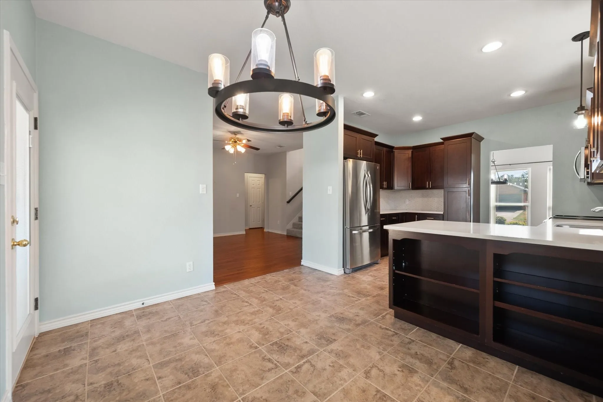 Single Family Residence For Sale in Tarrant County , 6222 St Leonard Drive, Arlington, Texas 76001, 4 Bedroom, 3 Bathroom, 2 Garage spaces, 2,513 Sqft, built in 1997, mls#21296563, Real Estate Agent in Arlington, Homes For Sale in Tarrant county, Homes For Sale in Arlington, Realtor in Arlington Texas, Real Estate Brokerage Independent Realty Texas, Luminita Cordes Realtor