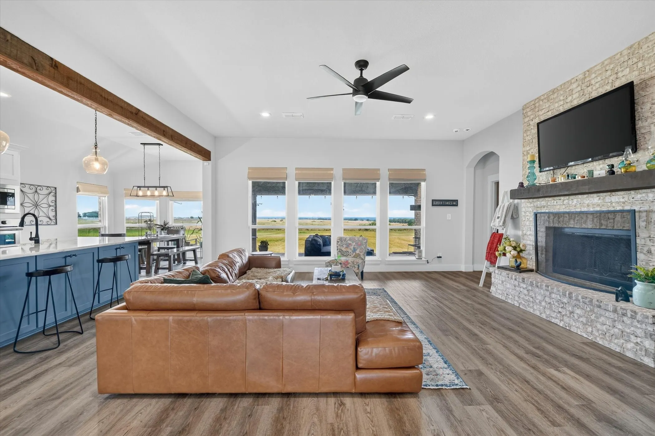 Single Family Residence For Sale in Denton County , 7014 Davidson Road, Sanger, Texas 76266, 5 Bedroom, 2 Bathroom, 2 Garage spaces, 2,229 Sqft, built in 2022, mls#21296911, Real Estate Agent in Sanger, Homes For Sale in Denton county, Homes For Sale in Sanger, Realtor in Sanger Texas, Real Estate Brokerage Independent Realty Texas, Luminita Cordes Realtor