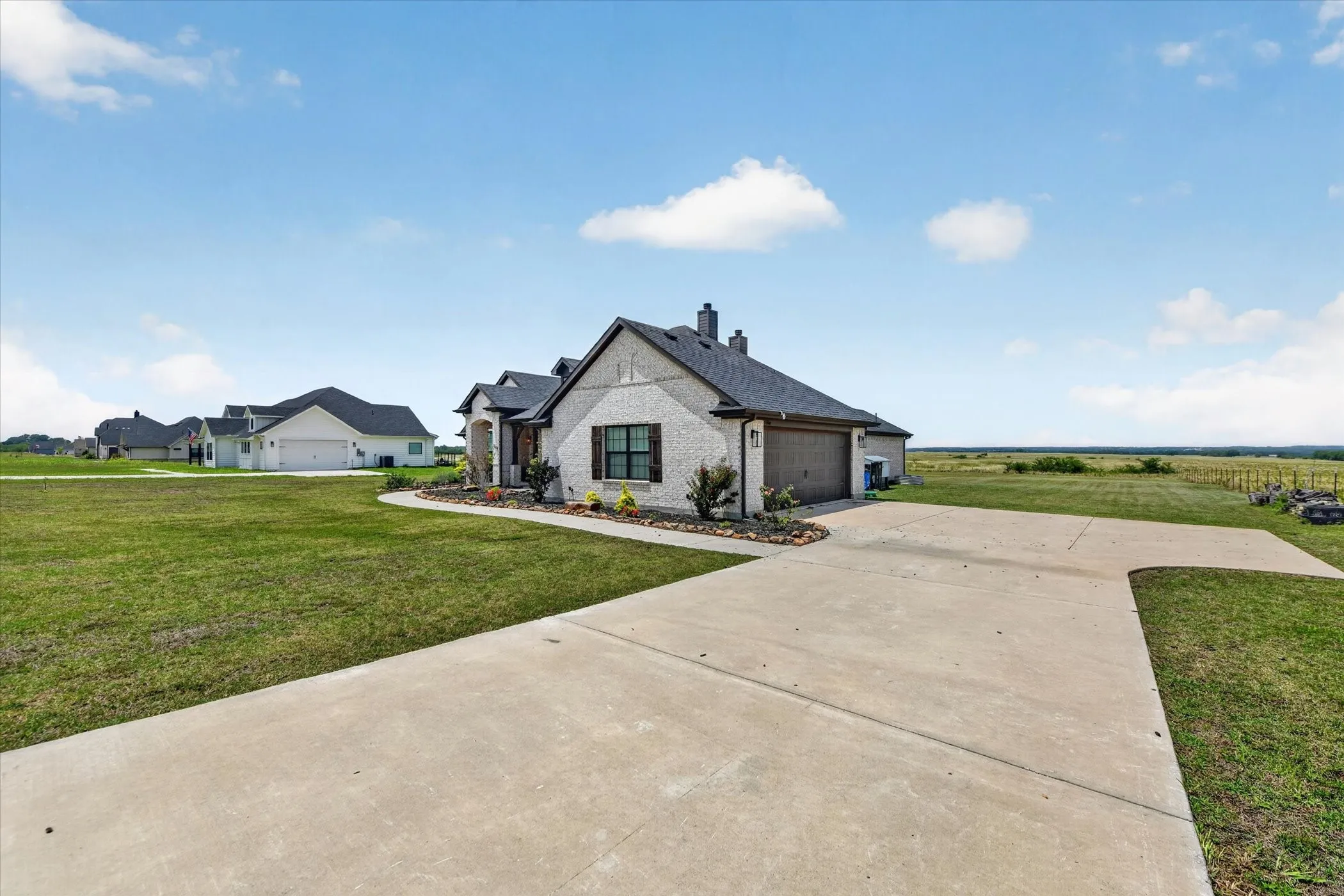 Single Family Residence For Sale in Denton County , 7014 Davidson Road, Sanger, Texas 76266, 5 Bedroom, 2 Bathroom, 2 Garage spaces, 2,229 Sqft, built in 2022, mls#21296911, Real Estate Agent in Sanger, Homes For Sale in Denton county, Homes For Sale in Sanger, Realtor in Sanger Texas, Real Estate Brokerage Independent Realty Texas, Luminita Cordes Realtor