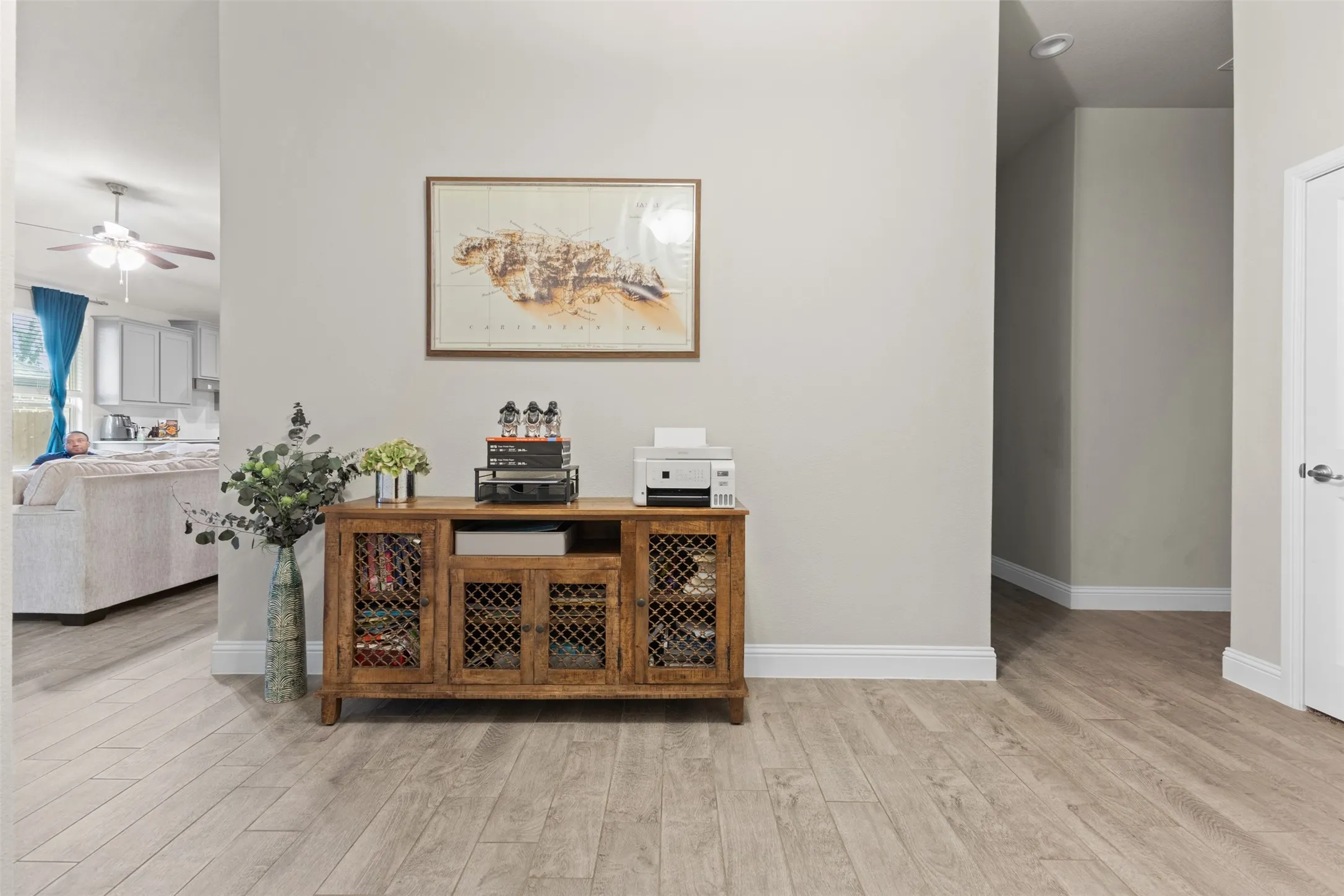 A large welcoming foyer for guest to feel welcomed