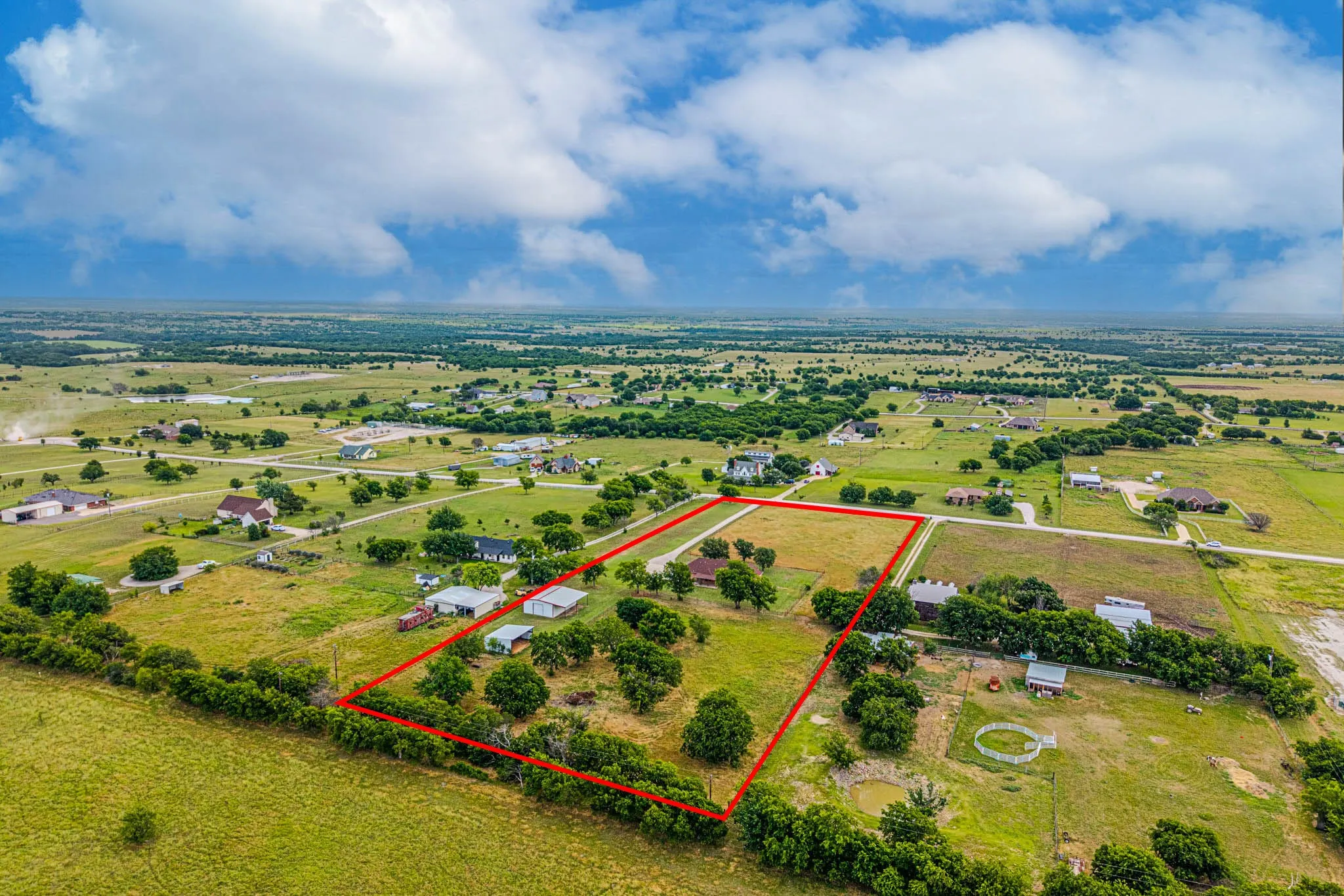 Single Family Residence For Sale in Wise County , 483 Christy Kay Lane, Rhome, Texas 76078, 3 Bedroom, 2 Bathroom, 2 Garage spaces, 2,012 Sqft, built in 1997, mls#21295993, Real Estate Agent in Rhome, Homes For Sale in Wise county, Homes For Sale in Rhome, Realtor in Rhome Texas, Real Estate Brokerage Independent Realty Texas, Luminita Cordes Realtor