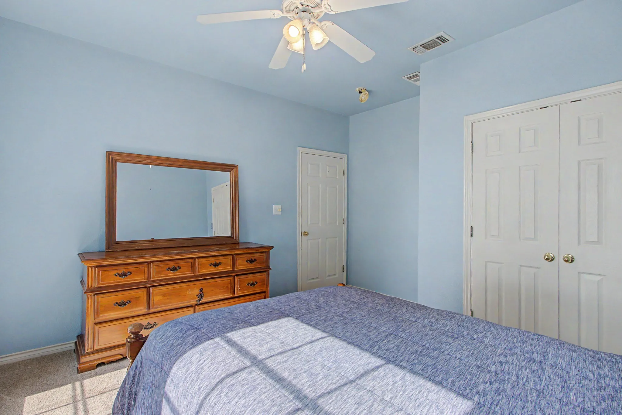 Single Family Residence For Sale in Wise County , 483 Christy Kay Lane, Rhome, Texas 76078, 3 Bedroom, 2 Bathroom, 2 Garage spaces, 2,012 Sqft, built in 1997, mls#21295993, Real Estate Agent in Rhome, Homes For Sale in Wise county, Homes For Sale in Rhome, Realtor in Rhome Texas, Real Estate Brokerage Independent Realty Texas, Luminita Cordes Realtor