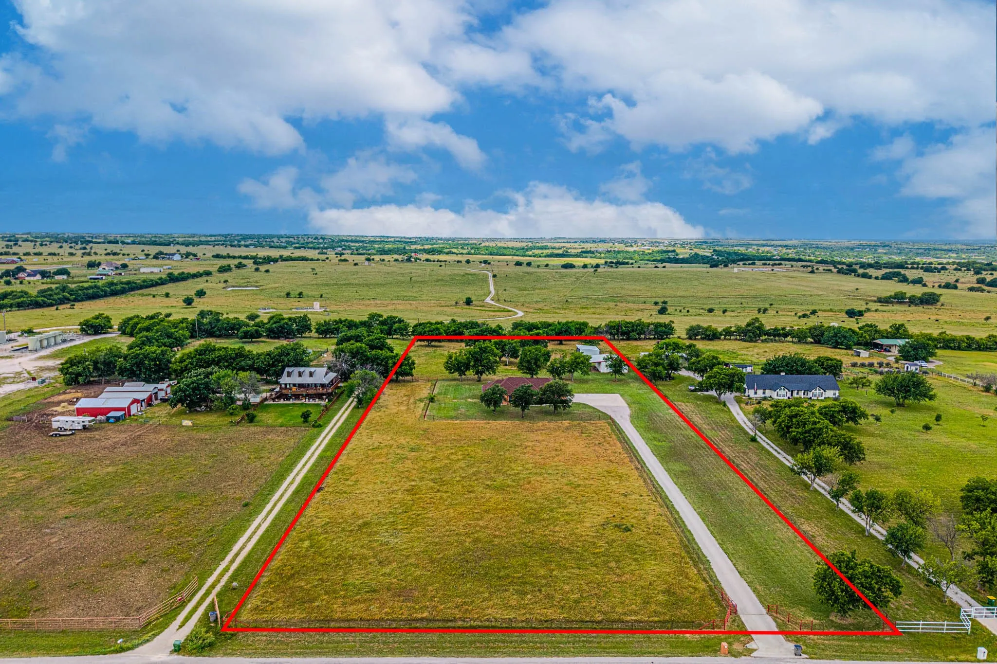 Single Family Residence For Sale in Wise County , 483 Christy Kay Lane, Rhome, Texas 76078, 3 Bedroom, 2 Bathroom, 2 Garage spaces, 2,012 Sqft, built in 1997, mls#21295993, Real Estate Agent in Rhome, Homes For Sale in Wise county, Homes For Sale in Rhome, Realtor in Rhome Texas, Real Estate Brokerage Independent Realty Texas, Luminita Cordes Realtor