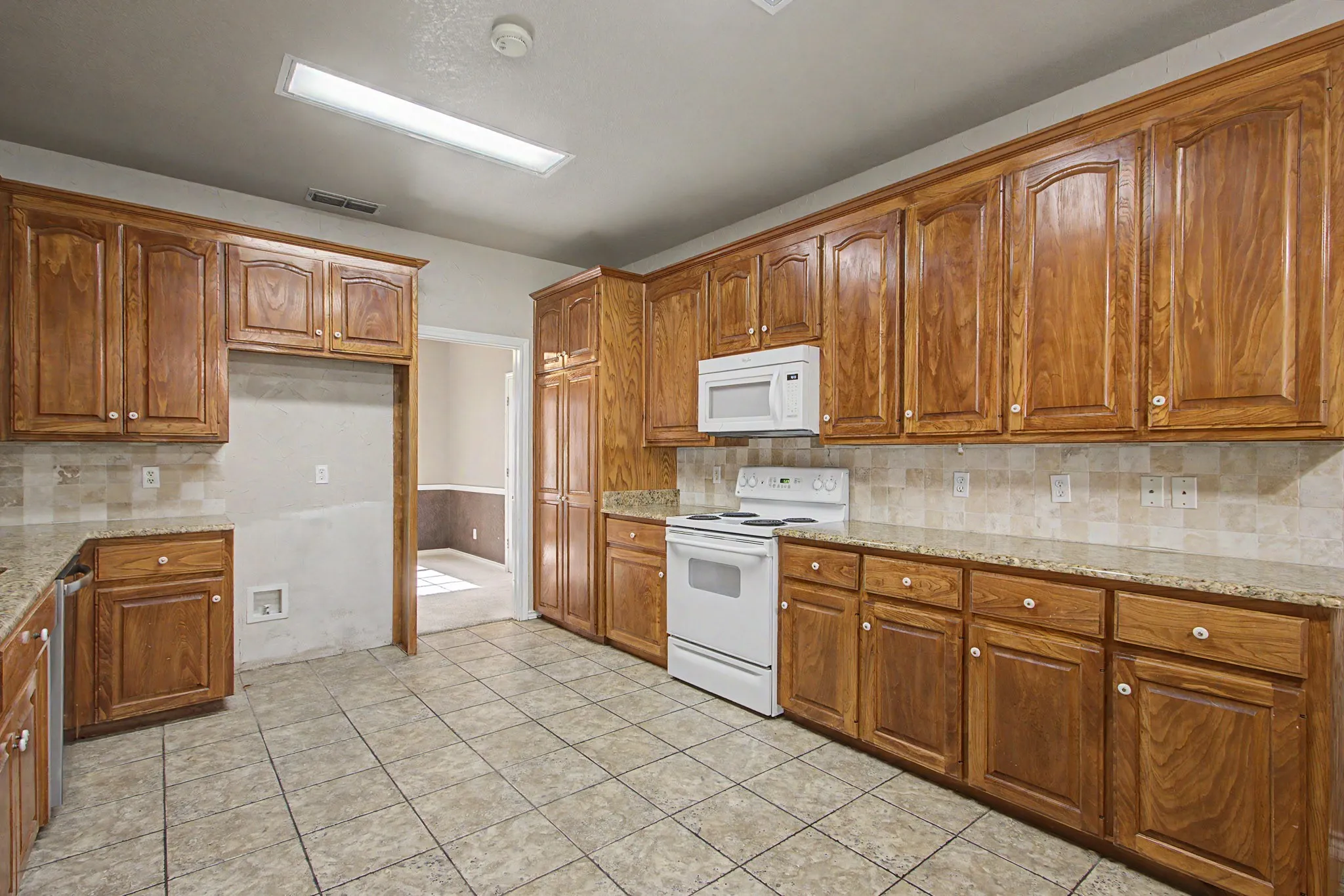 Single Family Residence For Sale in Wise County , 483 Christy Kay Lane, Rhome, Texas 76078, 3 Bedroom, 2 Bathroom, 2 Garage spaces, 2,012 Sqft, built in 1997, mls#21295993, Real Estate Agent in Rhome, Homes For Sale in Wise county, Homes For Sale in Rhome, Realtor in Rhome Texas, Real Estate Brokerage Independent Realty Texas, Luminita Cordes Realtor