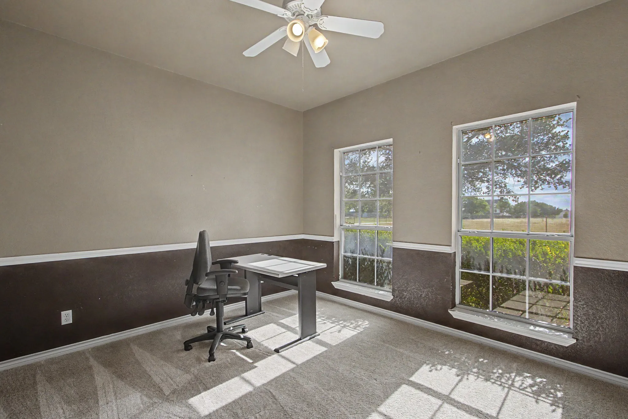 Single Family Residence For Sale in Wise County , 483 Christy Kay Lane, Rhome, Texas 76078, 3 Bedroom, 2 Bathroom, 2 Garage spaces, 2,012 Sqft, built in 1997, mls#21295993, Real Estate Agent in Rhome, Homes For Sale in Wise county, Homes For Sale in Rhome, Realtor in Rhome Texas, Real Estate Brokerage Independent Realty Texas, Luminita Cordes Realtor