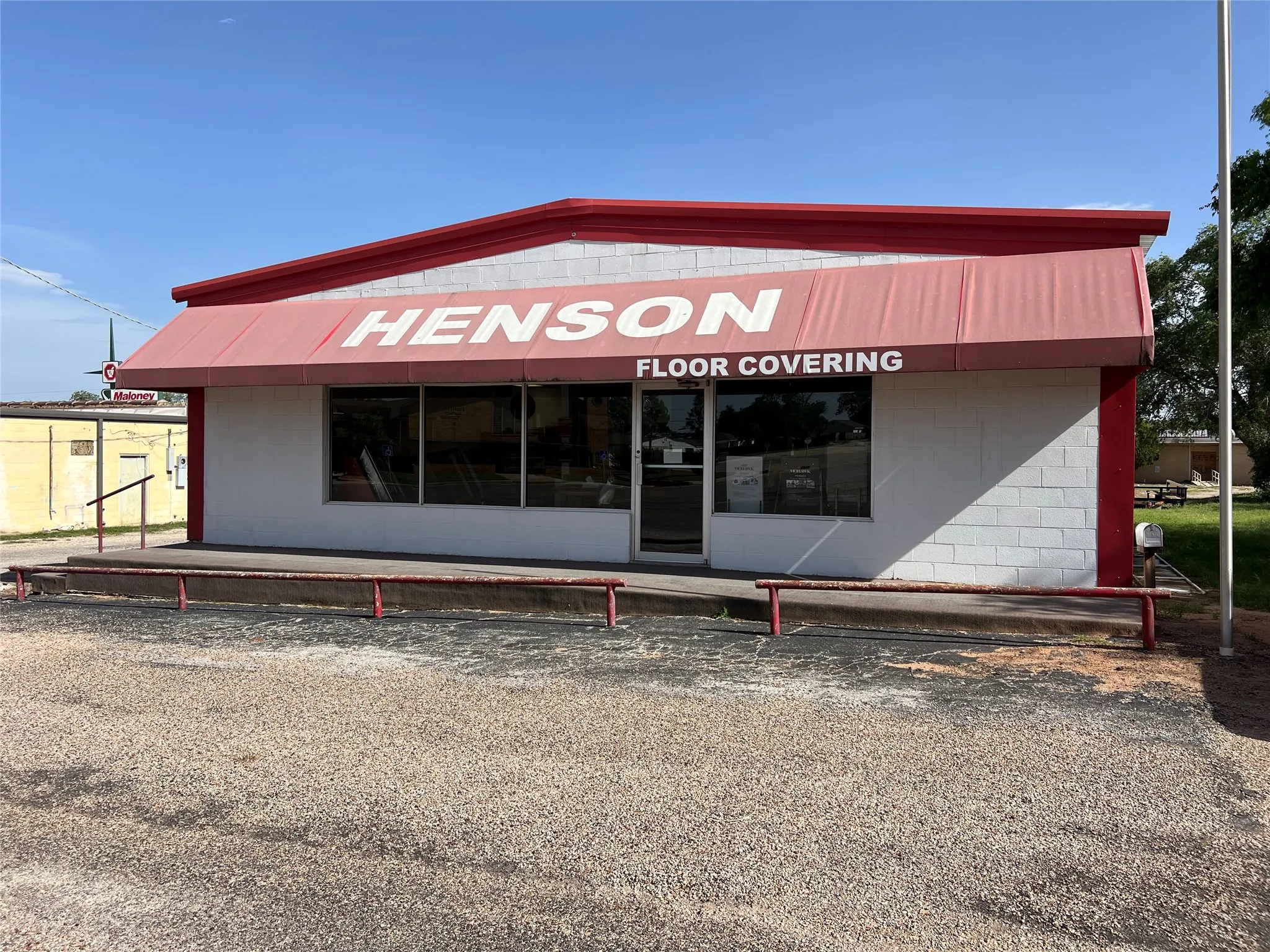 Retail For Sale in Nolan County , 906 E 15th Street, Sweetwater, Texas 79556, 0, 0, Garage spaces, 0 Sqft, built in 1983, mls#21295812, Real Estate Agent in Sweetwater, Homes For Sale in Nolan county, Homes For Sale in Sweetwater, Realtor in Sweetwater Texas, Real Estate Brokerage Independent Realty Texas, Luminita Cordes Realtor