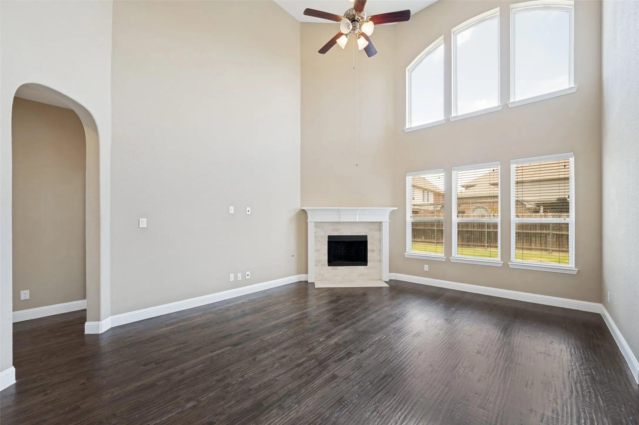 Single Family Residence For Rent in Denton County , 2449 Kingsgate Drive, Little Elm, Texas 75068, 4 Bedrooms, 4 Bathrooms, 2 Garage spaces, 3,005 Sqft, built in 2015, Price $3,200, mls#21297230, Real Estate Agent in Little Elm, Homes For Rent in Denton county, Homes For Rent in Little Elm, Realtor in Little Elm Texas, Real Estate Brokerage Independent Realty Texas, Luminita Cordes Realtor