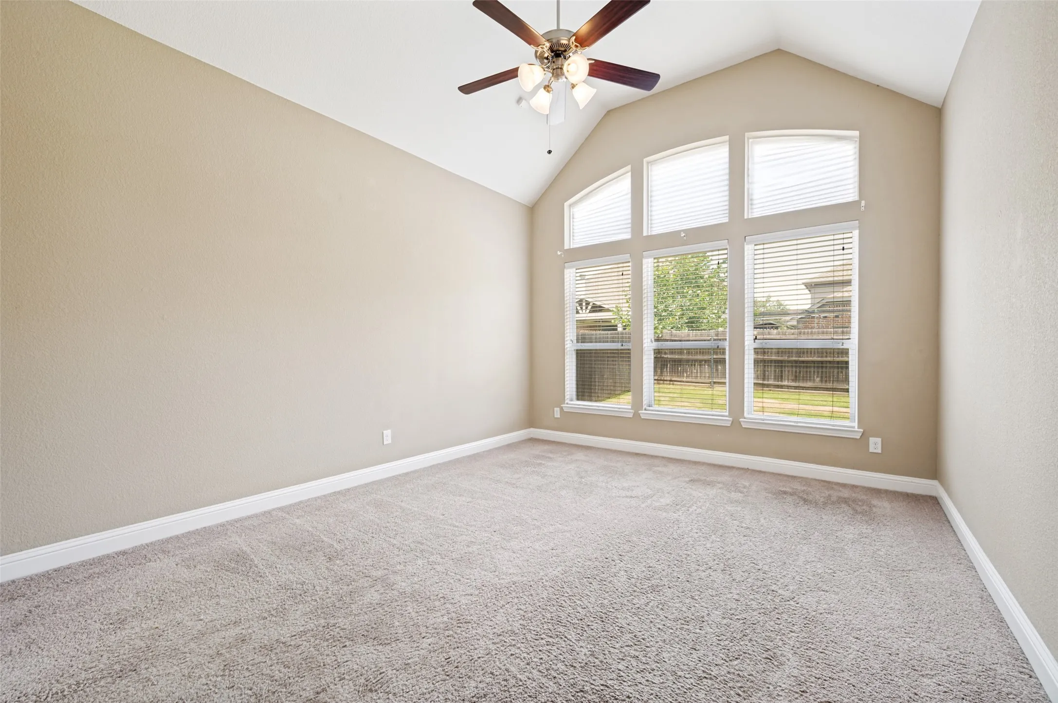 Single Family Residence For Rent in Denton County , 2449 Kingsgate Drive, Little Elm, Texas 75068, 4 Bedrooms, 4 Bathrooms, 2 Garage spaces, 3,005 Sqft, built in 2015, Price $3,200, mls#21297230, Real Estate Agent in Little Elm, Homes For Rent in Denton county, Homes For Rent in Little Elm, Realtor in Little Elm Texas, Real Estate Brokerage Independent Realty Texas, Luminita Cordes Realtor