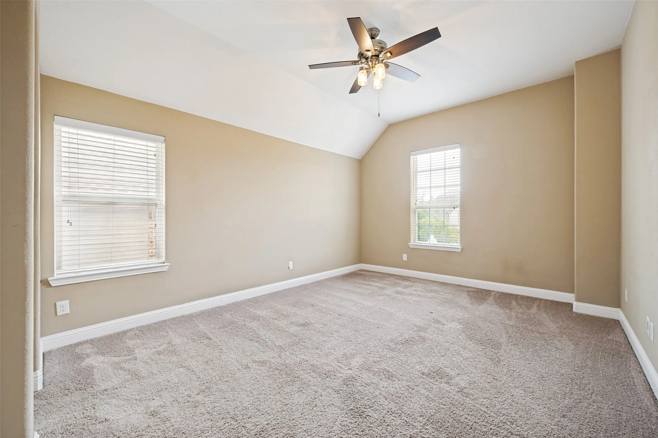 Single Family Residence For Rent in Denton County , 2449 Kingsgate Drive, Little Elm, Texas 75068, 4 Bedrooms, 4 Bathrooms, 2 Garage spaces, 3,005 Sqft, built in 2015, Price $3,200, mls#21297230, Real Estate Agent in Little Elm, Homes For Rent in Denton county, Homes For Rent in Little Elm, Realtor in Little Elm Texas, Real Estate Brokerage Independent Realty Texas, Luminita Cordes Realtor