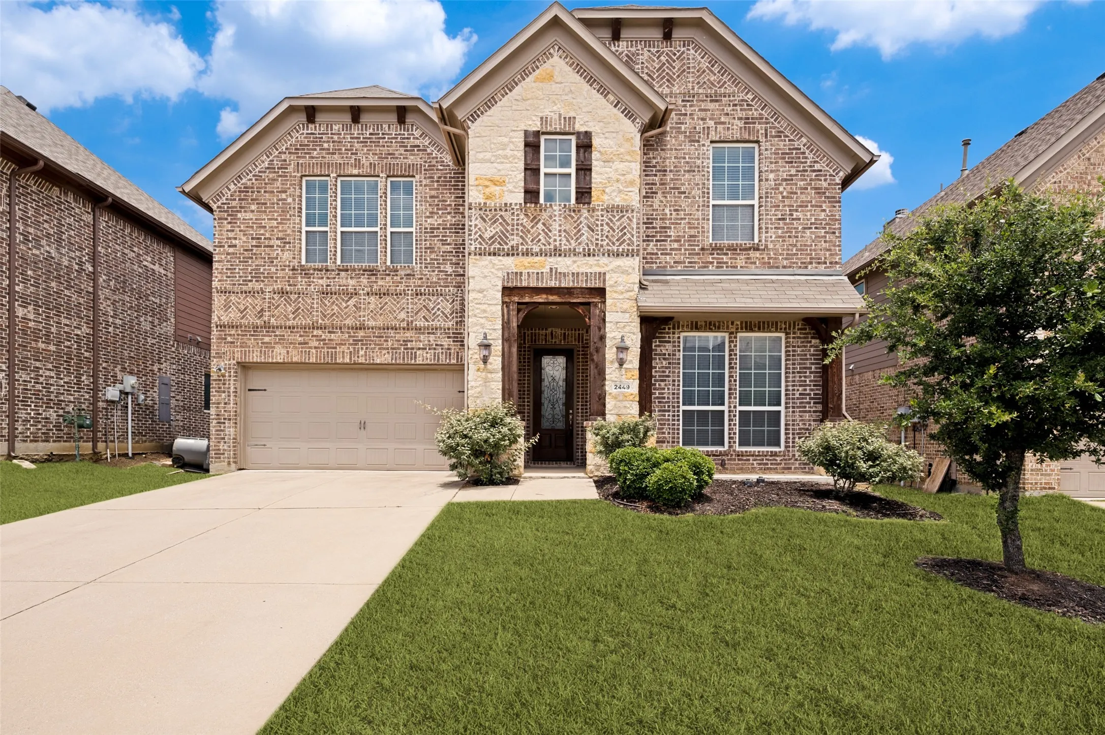 Single Family Residence For Rent in Denton County , 2449 Kingsgate Drive, Little Elm, Texas 75068, 4 Bedrooms, 4 Bathrooms, 2 Garage spaces, 3,005 Sqft, built in 2015, Price $3,200, mls#21297230, Real Estate Agent in Little Elm, Homes For Rent in Denton county, Homes For Rent in Little Elm, Realtor in Little Elm Texas, Real Estate Brokerage Independent Realty Texas, Luminita Cordes Realtor