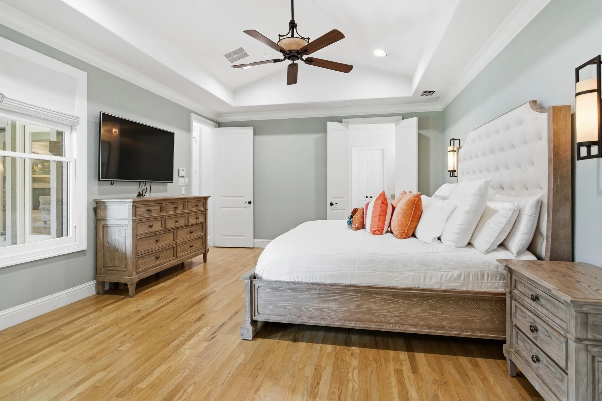 Single Family Residence For Sale in Denton County , 4150 Fallbrook Drive, Frisco, Texas 75033, 4 Bedroom, 4 Bathroom, 3 Garage spaces, 4,227 Sqft, built in 2015, mls#21291379, Real Estate Agent in Frisco, Homes For Sale in Denton county, Homes For Sale in Frisco, Realtor in Frisco Texas, Real Estate Brokerage Independent Realty Texas, Luminita Cordes Realtor