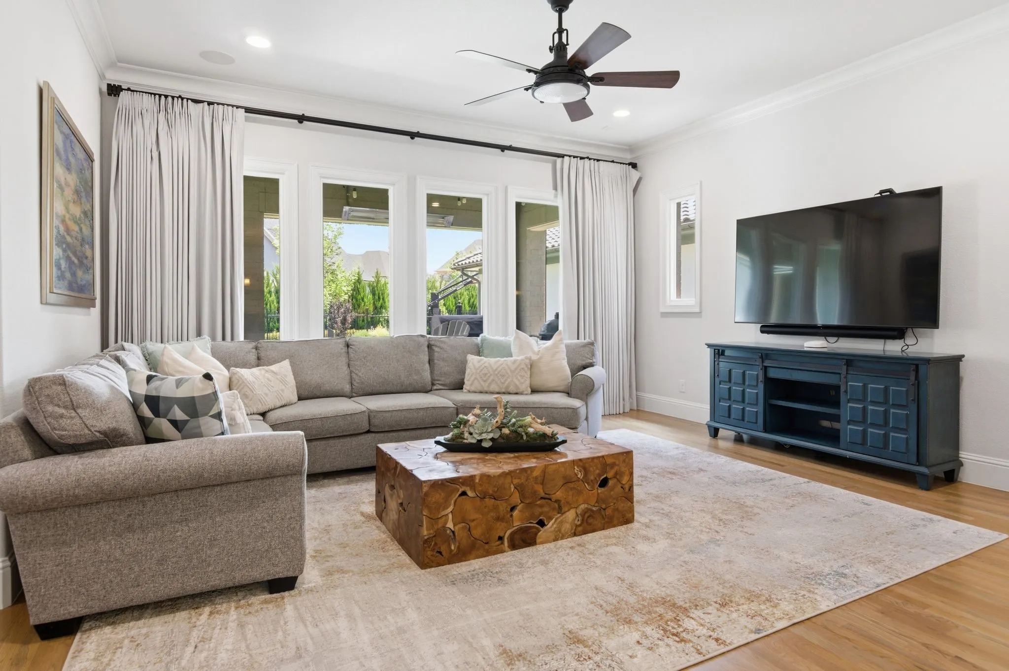 Single Family Residence For Sale in Denton County , 4150 Fallbrook Drive, Frisco, Texas 75033, 4 Bedroom, 4 Bathroom, 3 Garage spaces, 4,227 Sqft, built in 2015, mls#21291379, Real Estate Agent in Frisco, Homes For Sale in Denton county, Homes For Sale in Frisco, Realtor in Frisco Texas, Real Estate Brokerage Independent Realty Texas, Luminita Cordes Realtor