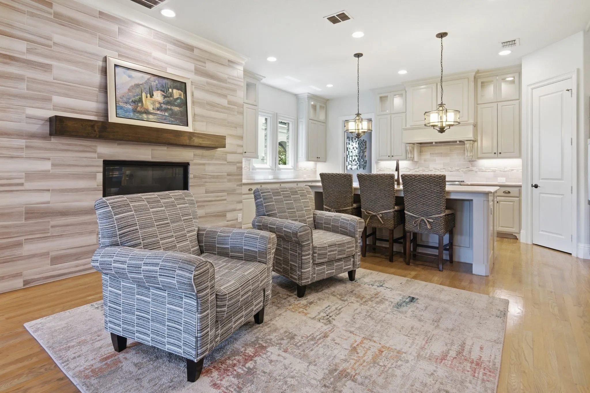 Single Family Residence For Sale in Denton County , 4150 Fallbrook Drive, Frisco, Texas 75033, 4 Bedroom, 4 Bathroom, 3 Garage spaces, 4,227 Sqft, built in 2015, mls#21291379, Real Estate Agent in Frisco, Homes For Sale in Denton county, Homes For Sale in Frisco, Realtor in Frisco Texas, Real Estate Brokerage Independent Realty Texas, Luminita Cordes Realtor