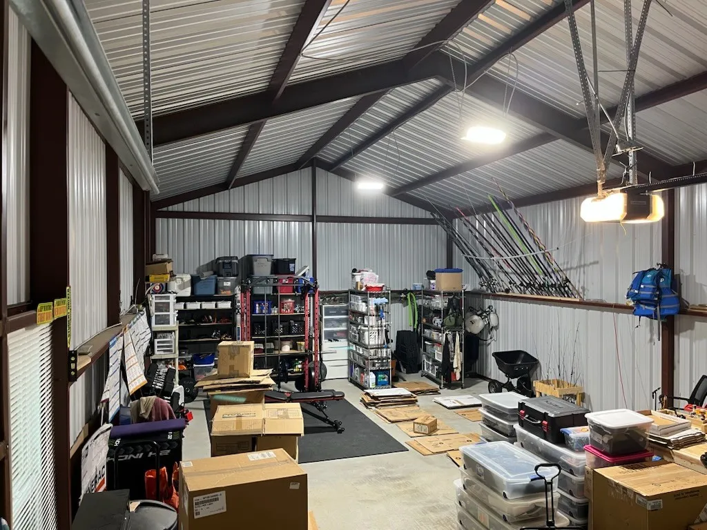 Single Family Residence For Sale in Kaufman County , 2721 Burr Oak Road, Oak Ridge, Texas 75161, 3 Bedroom, 2 Bathroom, 5 Garage spaces, 2,034 Sqft, built in 2022, mls#21297272, Real Estate Agent in Oak Ridge, Homes For Sale in Kaufman county, Homes For Sale in Oak Ridge, Realtor in Oak Ridge Texas, Real Estate Brokerage Independent Realty Texas, Luminita Cordes Realtor
