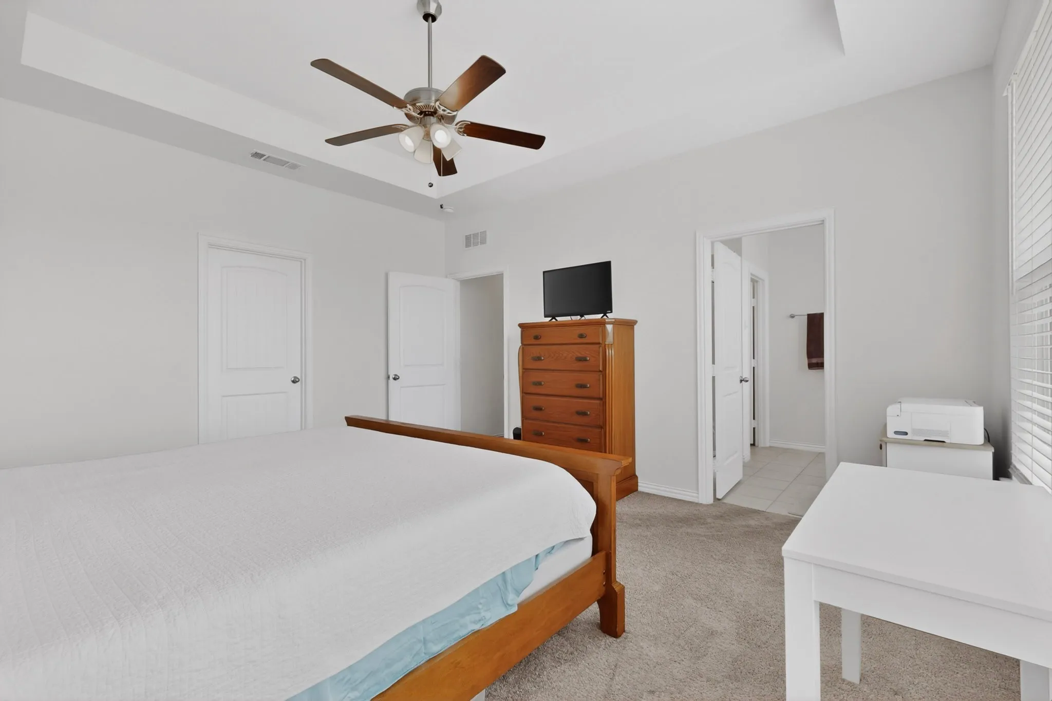 Single Family Residence For Sale in Kaufman County , 2721 Burr Oak Road, Oak Ridge, Texas 75161, 3 Bedroom, 2 Bathroom, 5 Garage spaces, 2,034 Sqft, built in 2022, mls#21297272, Real Estate Agent in Oak Ridge, Homes For Sale in Kaufman county, Homes For Sale in Oak Ridge, Realtor in Oak Ridge Texas, Real Estate Brokerage Independent Realty Texas, Luminita Cordes Realtor