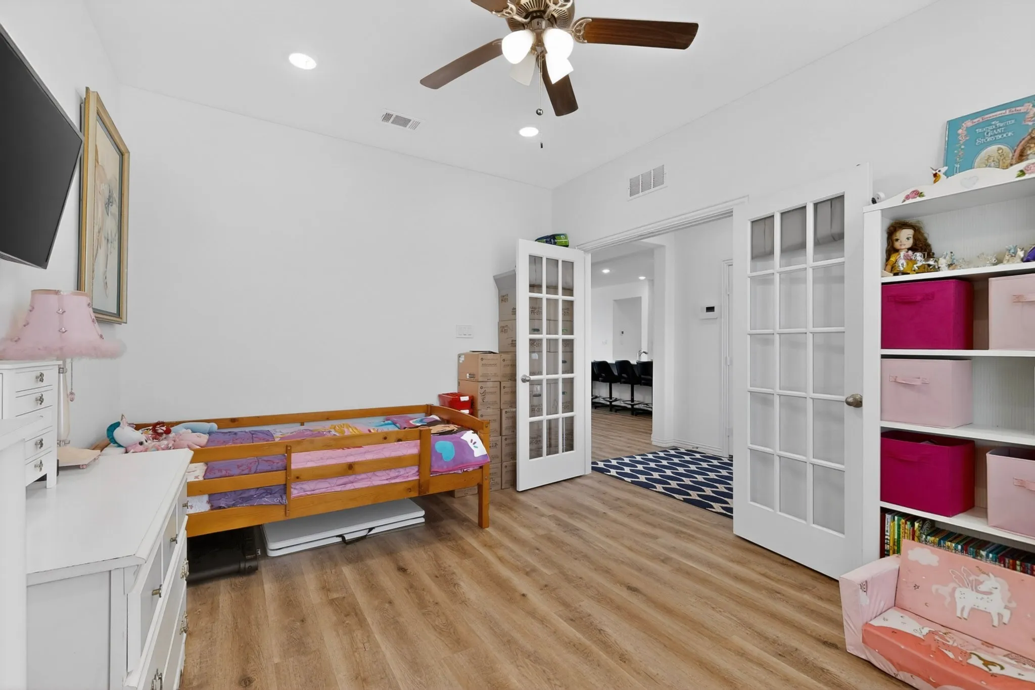Single Family Residence For Sale in Kaufman County , 2721 Burr Oak Road, Oak Ridge, Texas 75161, 3 Bedroom, 2 Bathroom, 5 Garage spaces, 2,034 Sqft, built in 2022, mls#21297272, Real Estate Agent in Oak Ridge, Homes For Sale in Kaufman county, Homes For Sale in Oak Ridge, Realtor in Oak Ridge Texas, Real Estate Brokerage Independent Realty Texas, Luminita Cordes Realtor