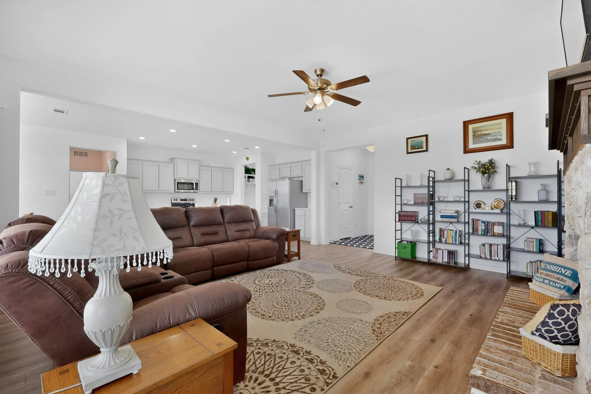 Single Family Residence For Sale in Kaufman County , 2721 Burr Oak Road, Oak Ridge, Texas 75161, 3 Bedroom, 2 Bathroom, 5 Garage spaces, 2,034 Sqft, built in 2022, mls#21297272, Real Estate Agent in Oak Ridge, Homes For Sale in Kaufman county, Homes For Sale in Oak Ridge, Realtor in Oak Ridge Texas, Real Estate Brokerage Independent Realty Texas, Luminita Cordes Realtor