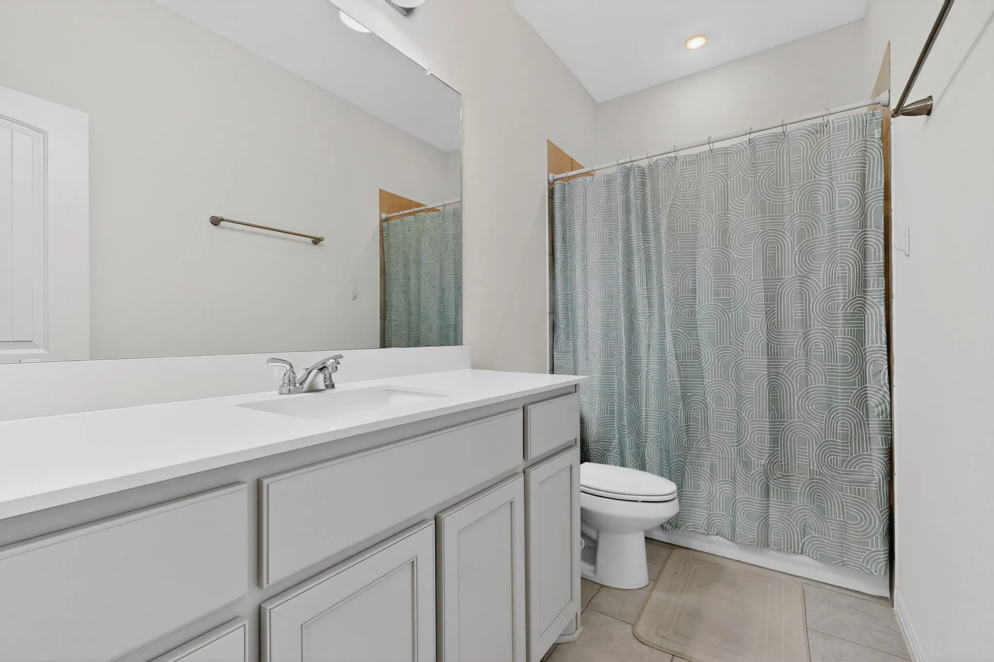 Single Family Residence For Sale in Kaufman County , 2721 Burr Oak Road, Oak Ridge, Texas 75161, 3 Bedroom, 2 Bathroom, 5 Garage spaces, 2,034 Sqft, built in 2022, mls#21297272, Real Estate Agent in Oak Ridge, Homes For Sale in Kaufman county, Homes For Sale in Oak Ridge, Realtor in Oak Ridge Texas, Real Estate Brokerage Independent Realty Texas, Luminita Cordes Realtor