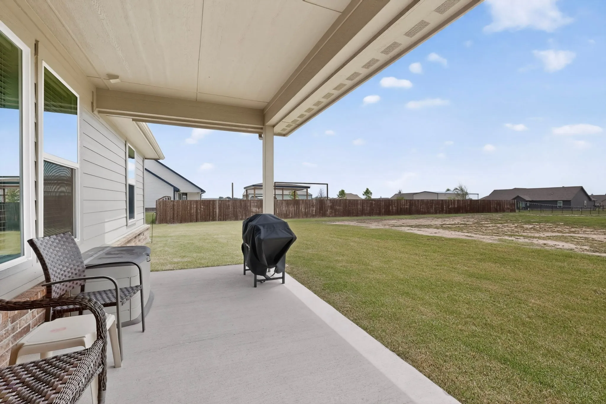 Single Family Residence For Sale in Kaufman County , 2721 Burr Oak Road, Oak Ridge, Texas 75161, 3 Bedroom, 2 Bathroom, 5 Garage spaces, 2,034 Sqft, built in 2022, mls#21297272, Real Estate Agent in Oak Ridge, Homes For Sale in Kaufman county, Homes For Sale in Oak Ridge, Realtor in Oak Ridge Texas, Real Estate Brokerage Independent Realty Texas, Luminita Cordes Realtor