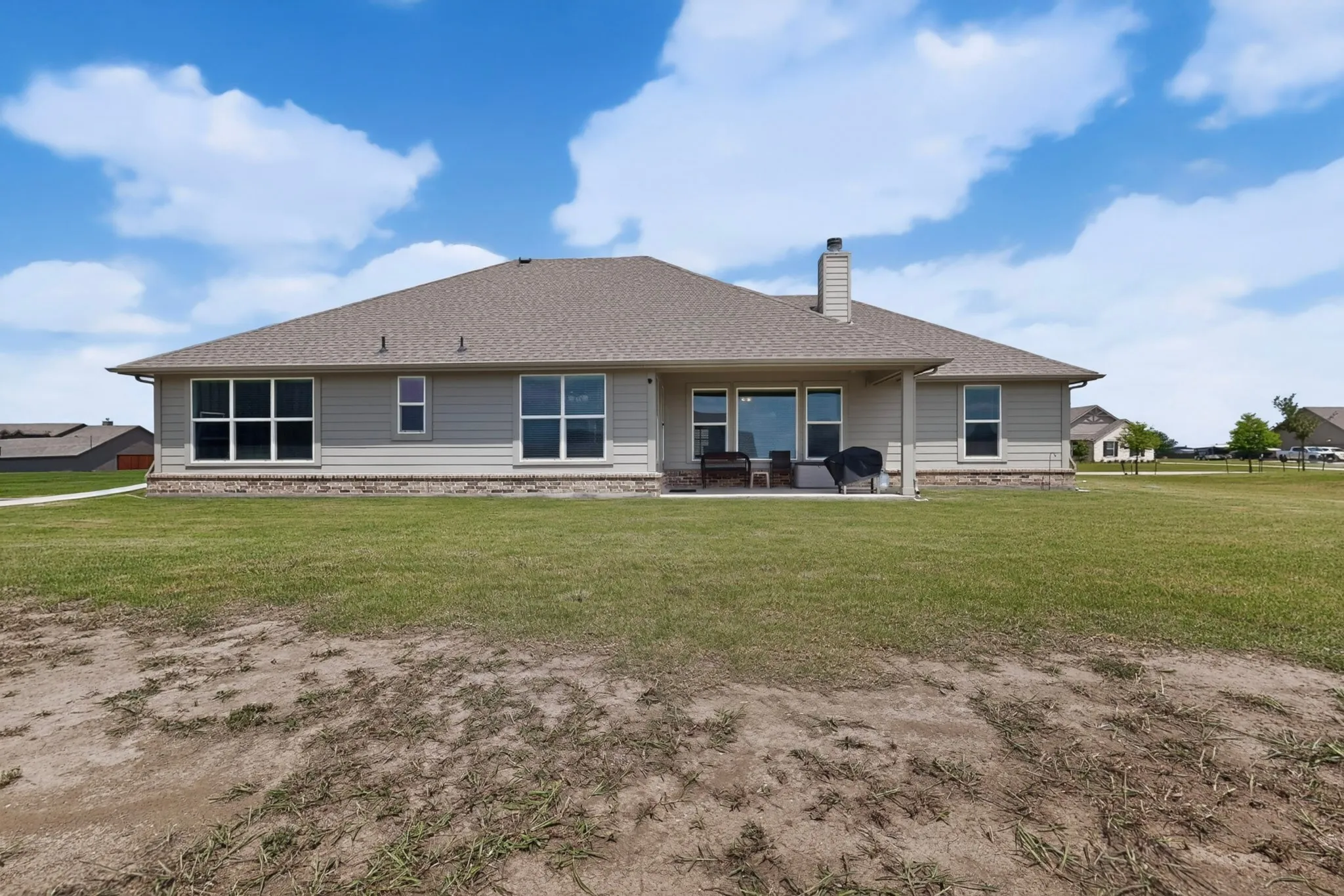 Single Family Residence For Sale in Kaufman County , 2721 Burr Oak Road, Oak Ridge, Texas 75161, 3 Bedroom, 2 Bathroom, 5 Garage spaces, 2,034 Sqft, built in 2022, mls#21297272, Real Estate Agent in Oak Ridge, Homes For Sale in Kaufman county, Homes For Sale in Oak Ridge, Realtor in Oak Ridge Texas, Real Estate Brokerage Independent Realty Texas, Luminita Cordes Realtor