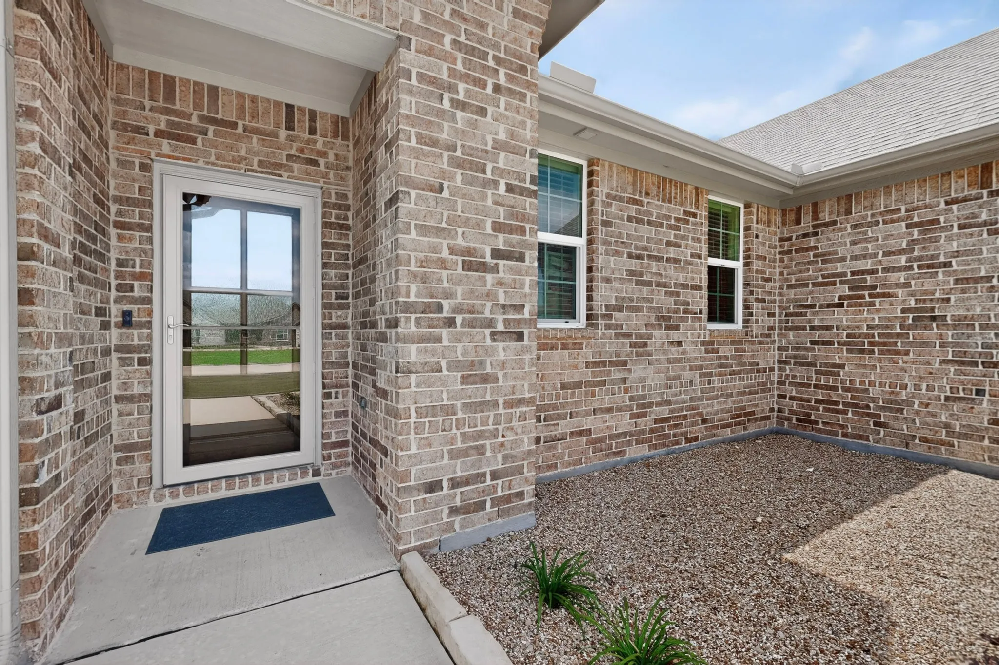 Single Family Residence For Sale in Kaufman County , 2721 Burr Oak Road, Oak Ridge, Texas 75161, 3 Bedroom, 2 Bathroom, 5 Garage spaces, 2,034 Sqft, built in 2022, mls#21297272, Real Estate Agent in Oak Ridge, Homes For Sale in Kaufman county, Homes For Sale in Oak Ridge, Realtor in Oak Ridge Texas, Real Estate Brokerage Independent Realty Texas, Luminita Cordes Realtor