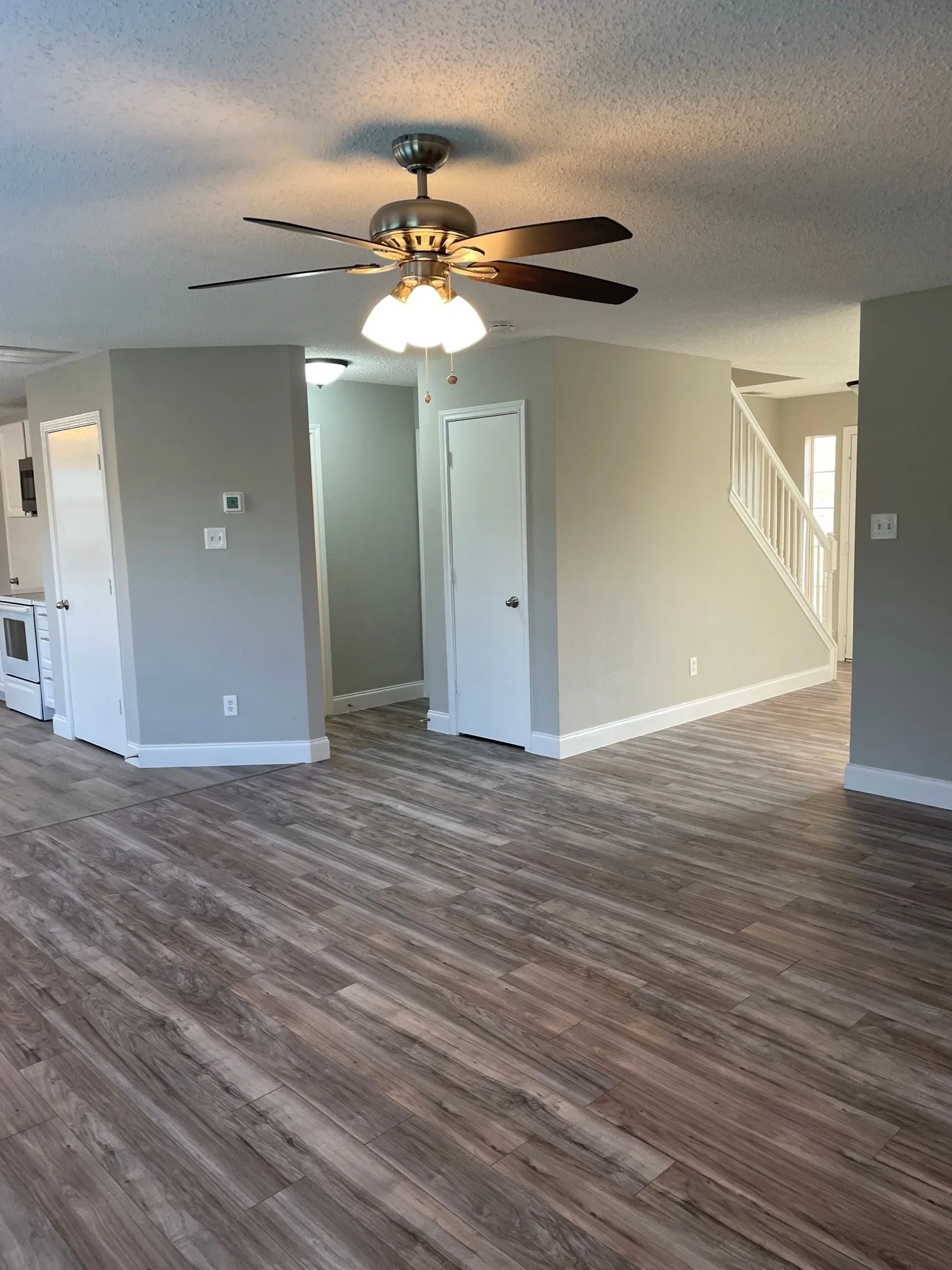 Single Family Residence For Rent in Collin County , 8007 Galley Street, Frisco, Texas 75035, 3 Bedroom, 3 Bathroom, 2 Garage spaces, 2,148 Sqft, built in 1998, mls#21297286, Real Estate Agent in Frisco, Homes For Rent in Collin county, Homes For Rent in Frisco, Realtor in Frisco Texas, Real Estate Brokerage Independent Realty Texas, Luminita Cordes Realtor