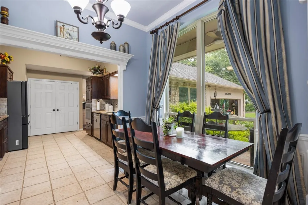 Single Family Residence For Sale in Smith County , 226 Pinewood Lane, Hideaway, Texas 75771, 4 Bedroom, 3 Bathroom, 2 Garage spaces, 2,423 Sqft, built in 1986, mls#21297282, Real Estate Agent in Hideaway, Homes For Sale in Smith county, Homes For Sale in Hideaway, Realtor in Hideaway Texas, Real Estate Brokerage Independent Realty Texas, Luminita Cordes Realtor