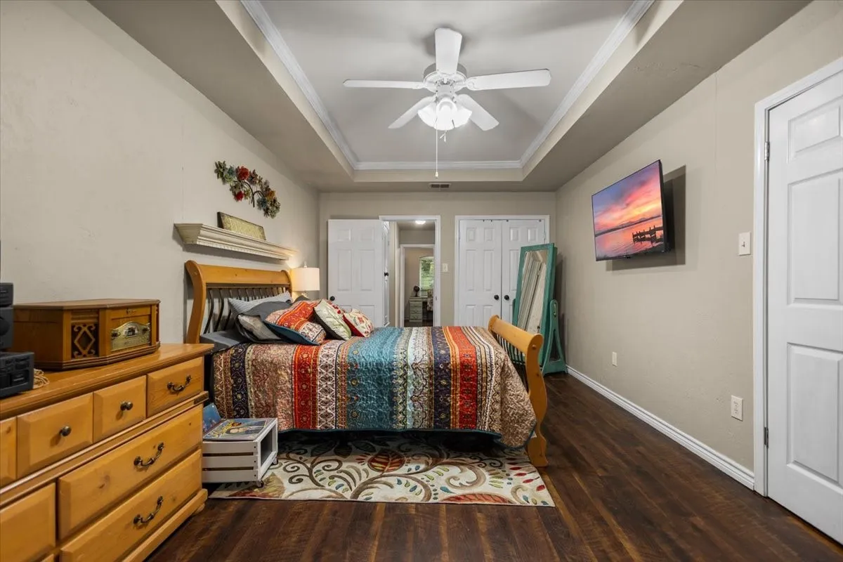 Single Family Residence For Sale in Smith County , 226 Pinewood Lane, Hideaway, Texas 75771, 4 Bedroom, 3 Bathroom, 2 Garage spaces, 2,423 Sqft, built in 1986, mls#21297282, Real Estate Agent in Hideaway, Homes For Sale in Smith county, Homes For Sale in Hideaway, Realtor in Hideaway Texas, Real Estate Brokerage Independent Realty Texas, Luminita Cordes Realtor