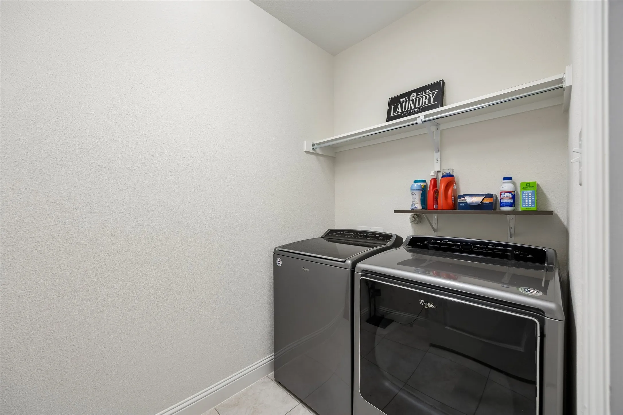 Single Family Residence For Sale in Denton County , 15813 High Line Drive, Prosper, Texas 75078, 4 Bedroom, 3 Bathroom, 2 Garage spaces, 2,238 Sqft, built in 2016, mls#21297154, Real Estate Agent in Prosper, Homes For Sale in Denton county, Homes For Sale in Prosper, Realtor in Prosper Texas, Real Estate Brokerage Independent Realty Texas, Luminita Cordes Realtor