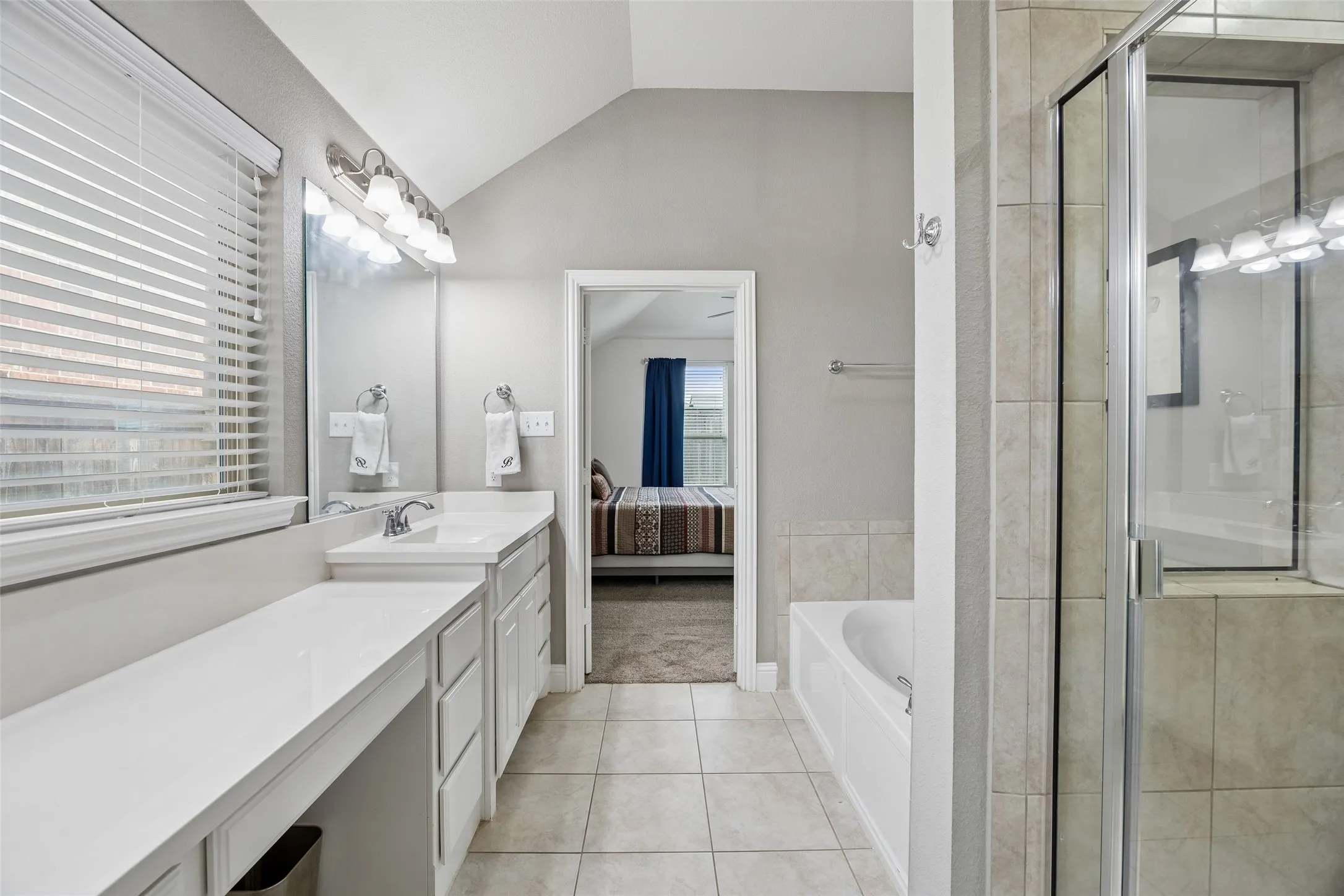 Single Family Residence For Sale in Denton County , 15813 High Line Drive, Prosper, Texas 75078, 4 Bedroom, 3 Bathroom, 2 Garage spaces, 2,238 Sqft, built in 2016, mls#21297154, Real Estate Agent in Prosper, Homes For Sale in Denton county, Homes For Sale in Prosper, Realtor in Prosper Texas, Real Estate Brokerage Independent Realty Texas, Luminita Cordes Realtor
