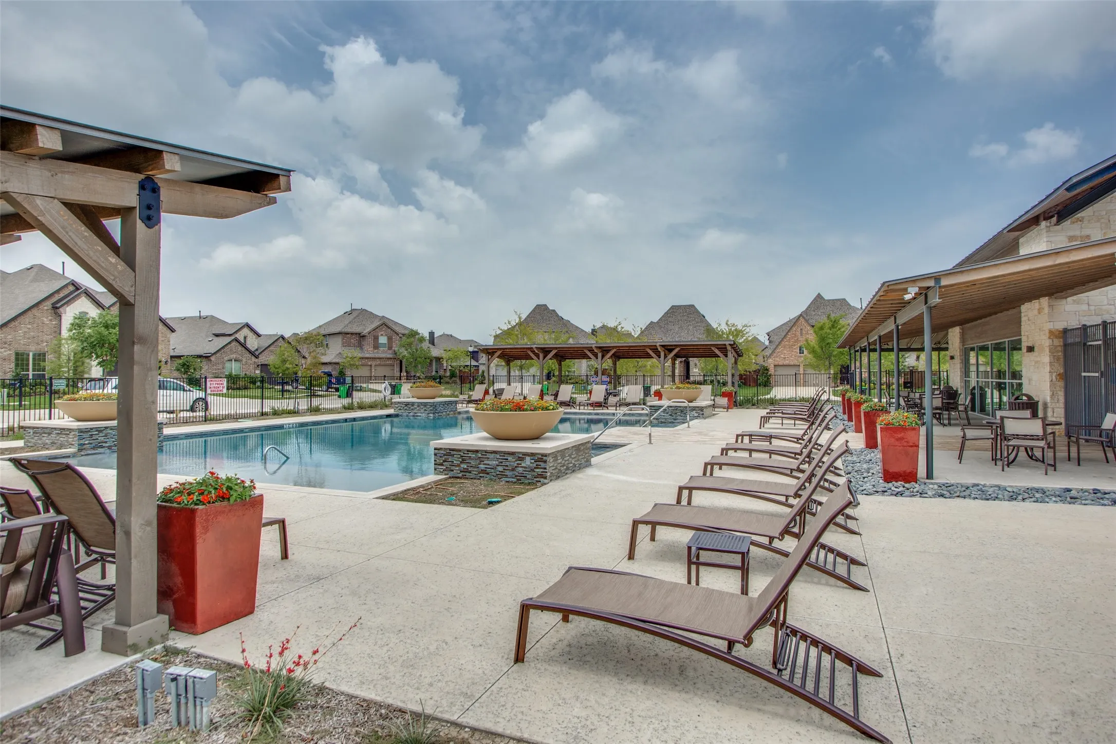 Single Family Residence For Sale in Denton County , 15813 High Line Drive, Prosper, Texas 75078, 4 Bedroom, 3 Bathroom, 2 Garage spaces, 2,238 Sqft, built in 2016, mls#21297154, Real Estate Agent in Prosper, Homes For Sale in Denton county, Homes For Sale in Prosper, Realtor in Prosper Texas, Real Estate Brokerage Independent Realty Texas, Luminita Cordes Realtor