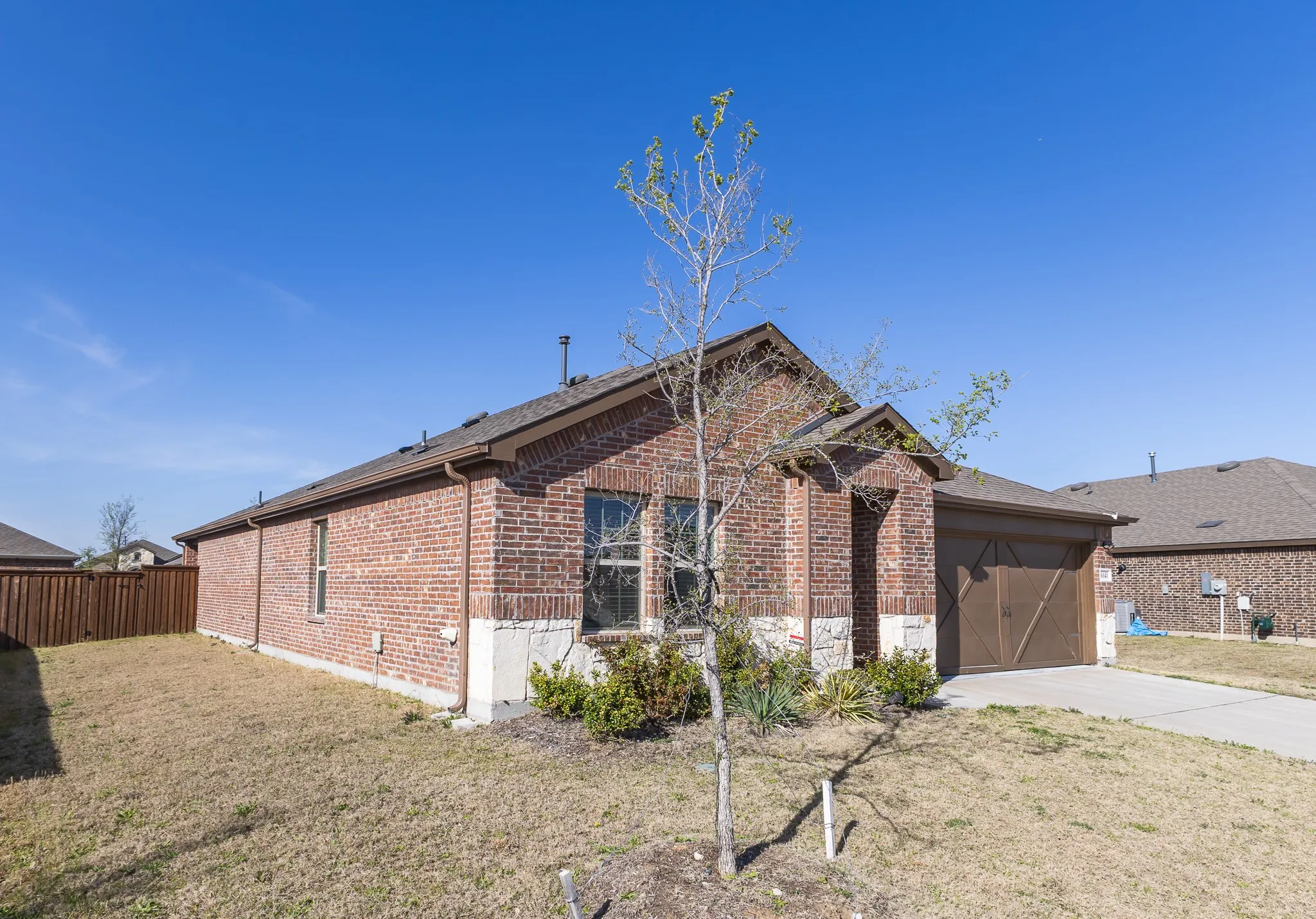 Single Family Residence For Sale in Denton County , 6321 Wales Street, Celina, Texas 76227, 4 Bedroom, 2 Bathroom, 2 Garage spaces, 1,903 Sqft, built in 2021, mls#21297323, Real Estate Agent in Celina, Homes For Sale in Denton county, Homes For Sale in Celina, Realtor in Celina Texas, Real Estate Brokerage Independent Realty Texas, Luminita Cordes Realtor